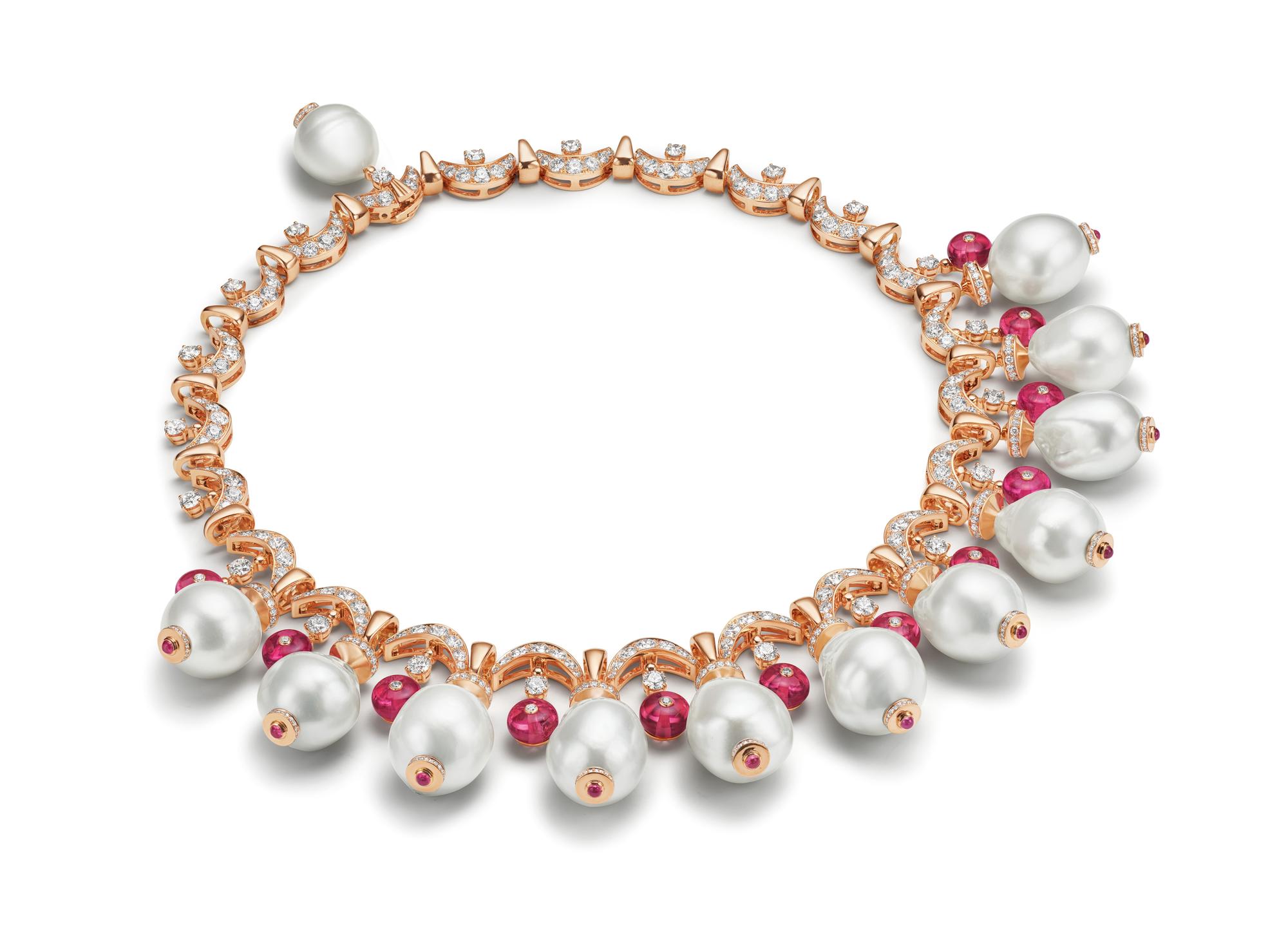 BVLGARI BAROCKO系列頂級碧璽、珍珠與鑽石項鍊。（寶格麗提供）