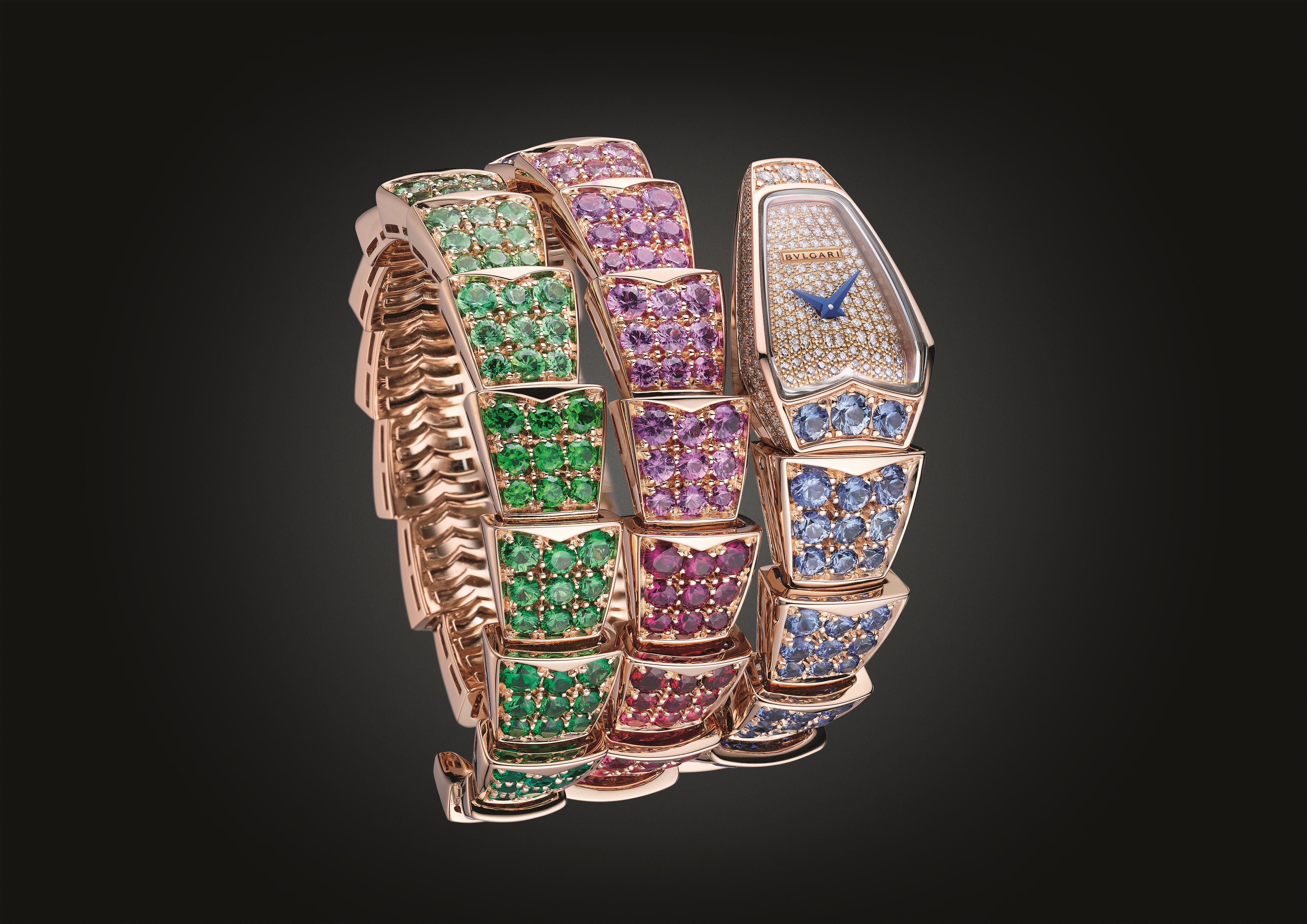 SERPENTI VIPER RAINBOW腕錶；約NT$3,571,000。（寶格麗提供）
