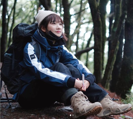 愛莉莎莎更新IG，表示她這個月沒有白過，每天都在反省。（翻攝自愛莉莎莎IG）