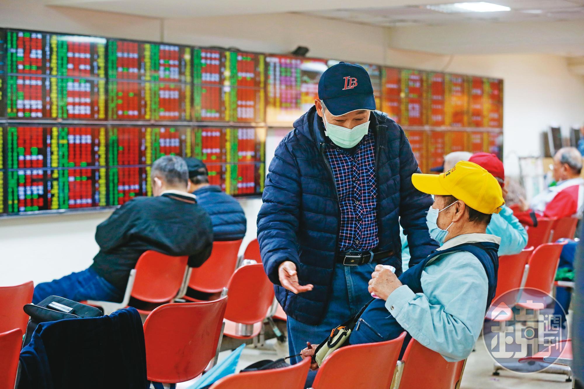 牛年開市台股再創新高，法人資金調節，跟著聰明錢流向，才能趨吉避凶。