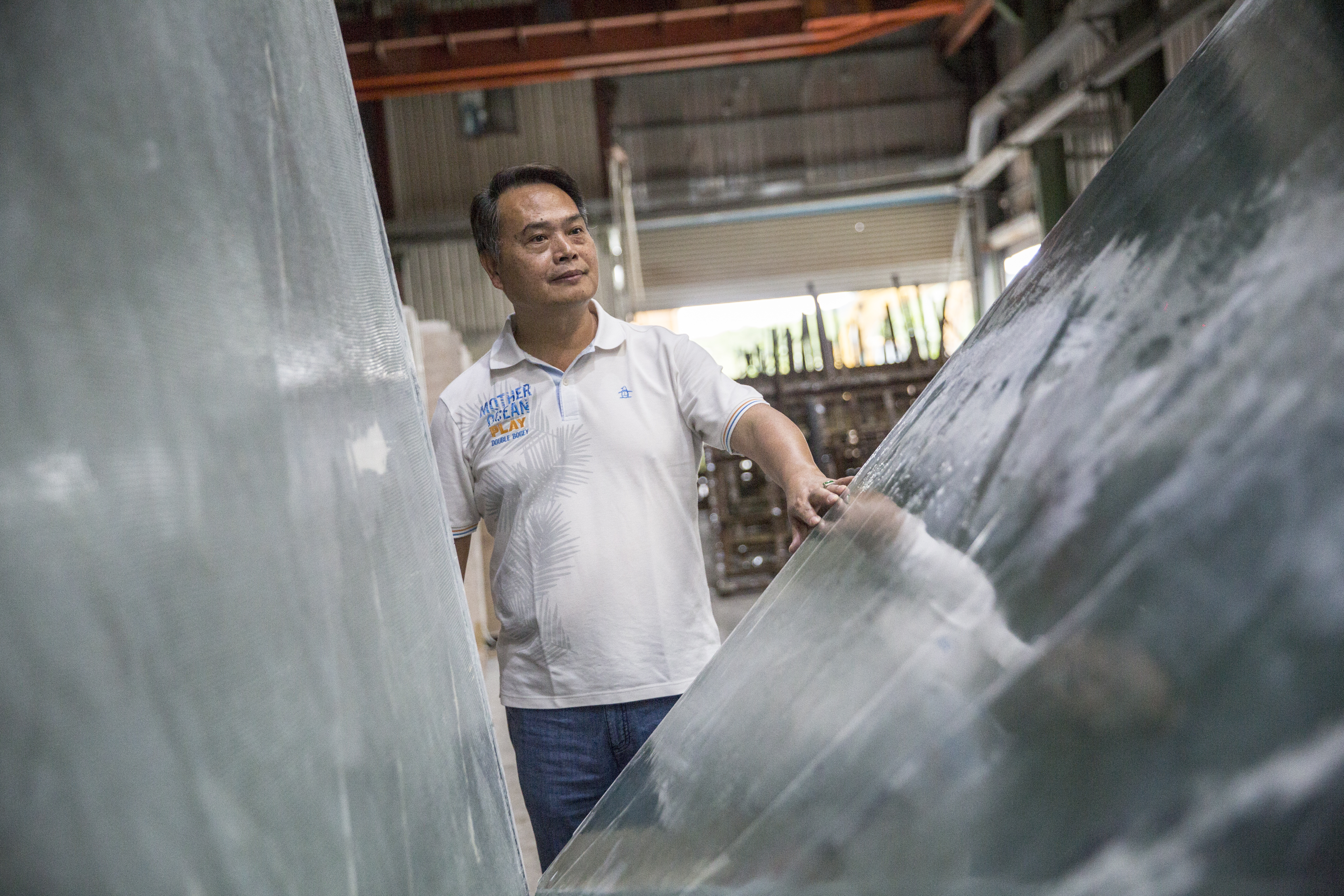 張泰西踏入石材業之前，其實是對石材一無所知的憲兵中校，從軍只為完成父親遺願。