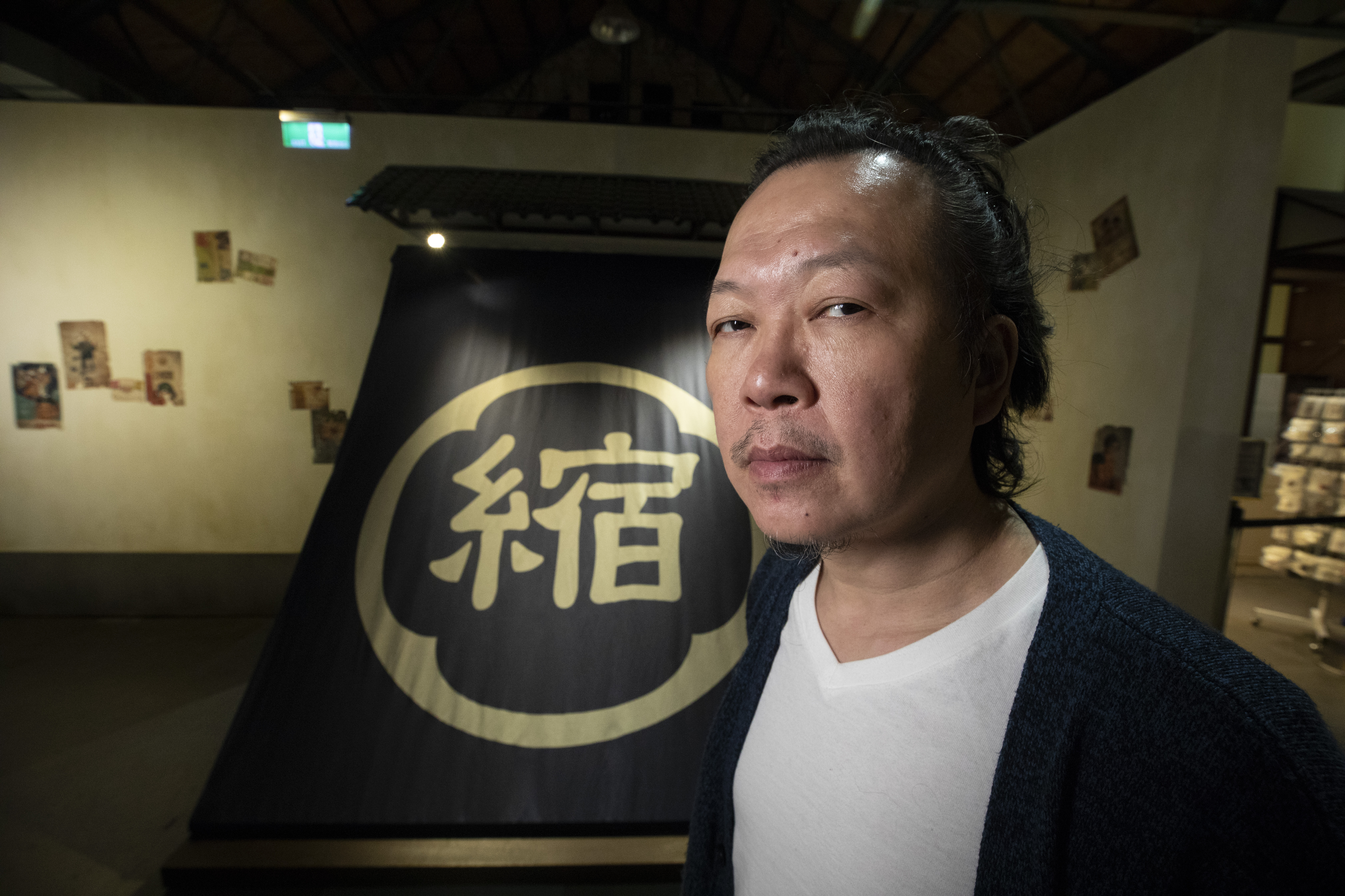 鄭鴻展的微縮作品於華山文化園區展出。他說沒想過自己會如此沉迷微縮藝術，如同他小時候熱愛不可思議現象，至今即便52歲了仍喜歡聊。