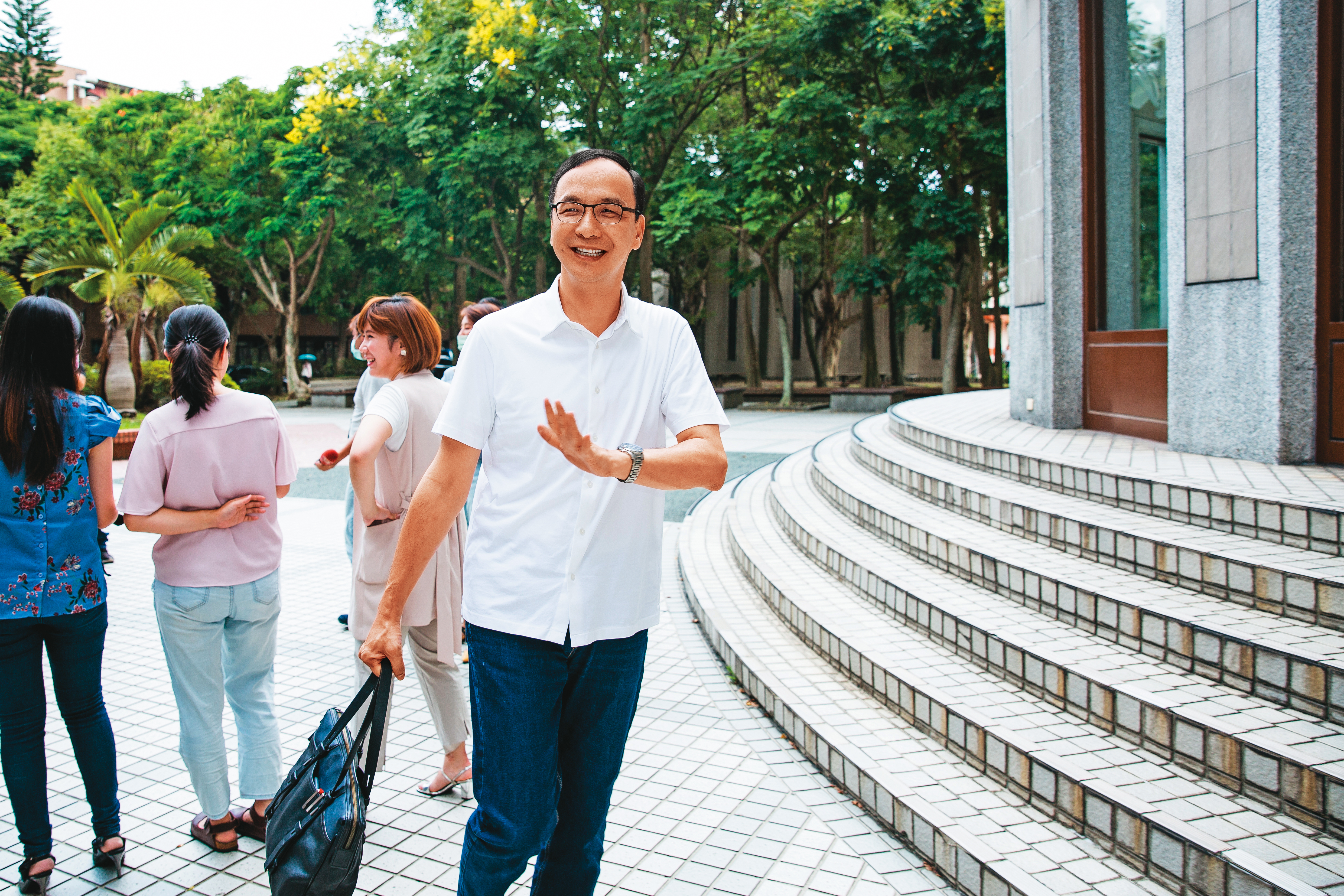 在檯面下醞釀已久的朱立倫，已做好參選黨魁的準備，預計4月正式宣布。