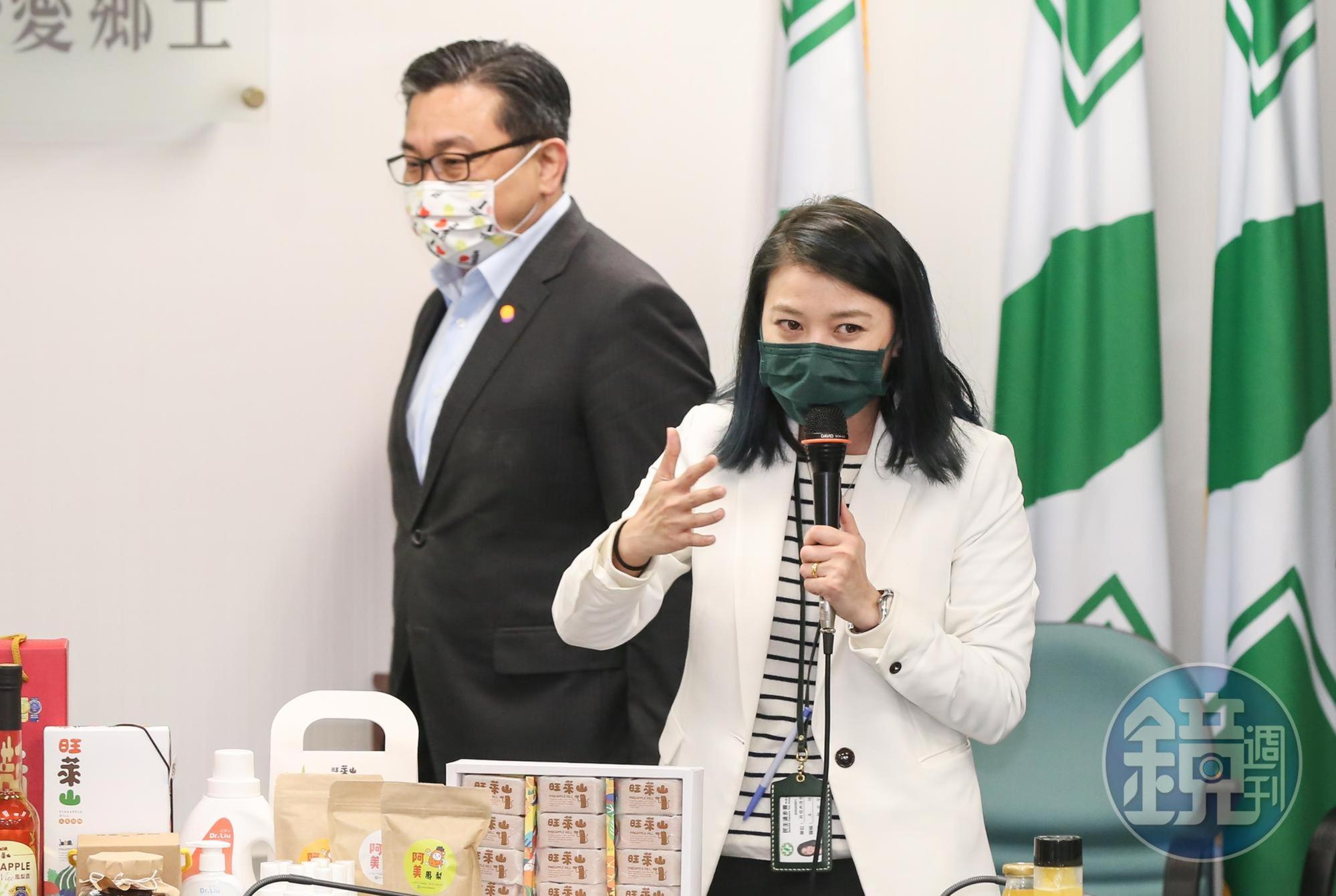顏若芳與王定宇爆出疑似同居風波,顏今於臉書粉專回應,會謹記這次經驗,「該房子也不再外租,避免誤會」。(本刊資料照)