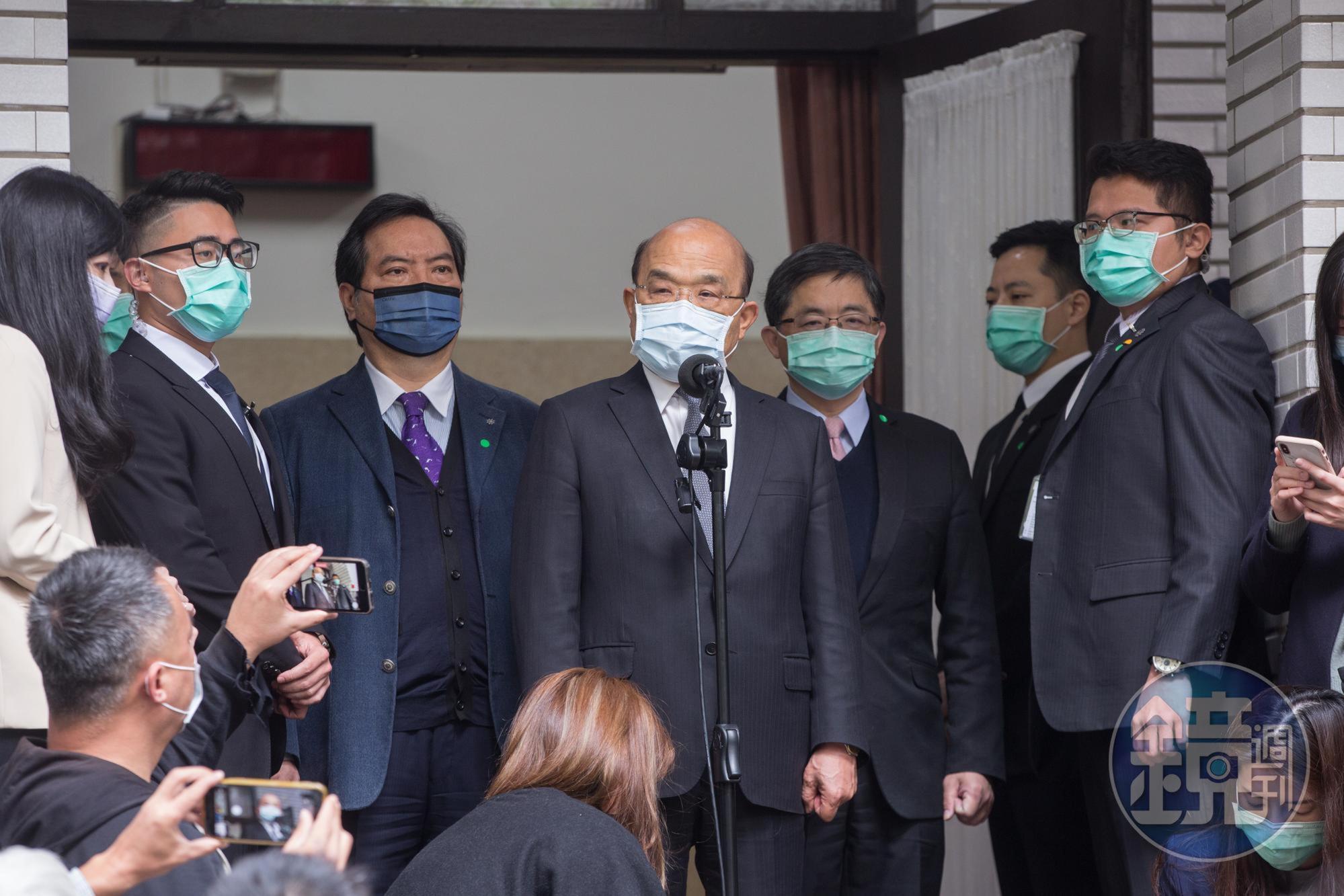 媒體詢問對於國民黨勘查藻礁卻踩上藻礁，行政院長蘇貞昌受訪時表達看法。（本刊資料照）