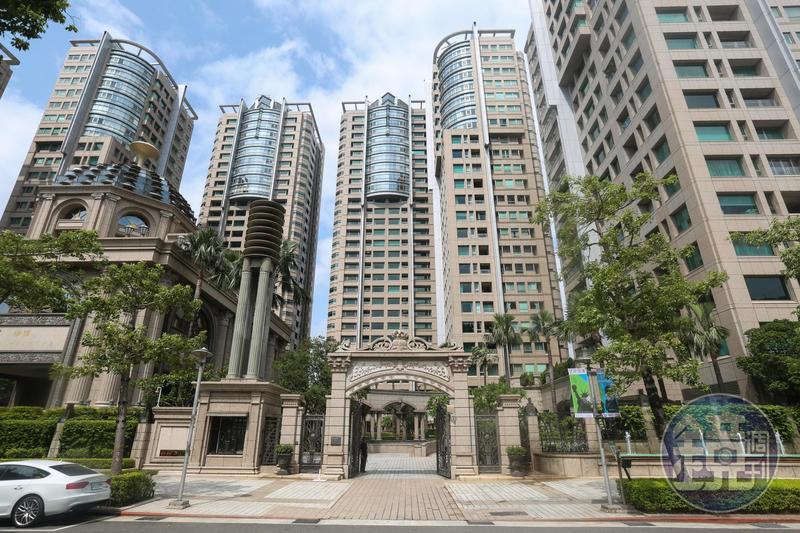 黃大米笑說豪宅中庭若有流動夜市，就算收門票她也要去。（示意圖，本刊資料照）