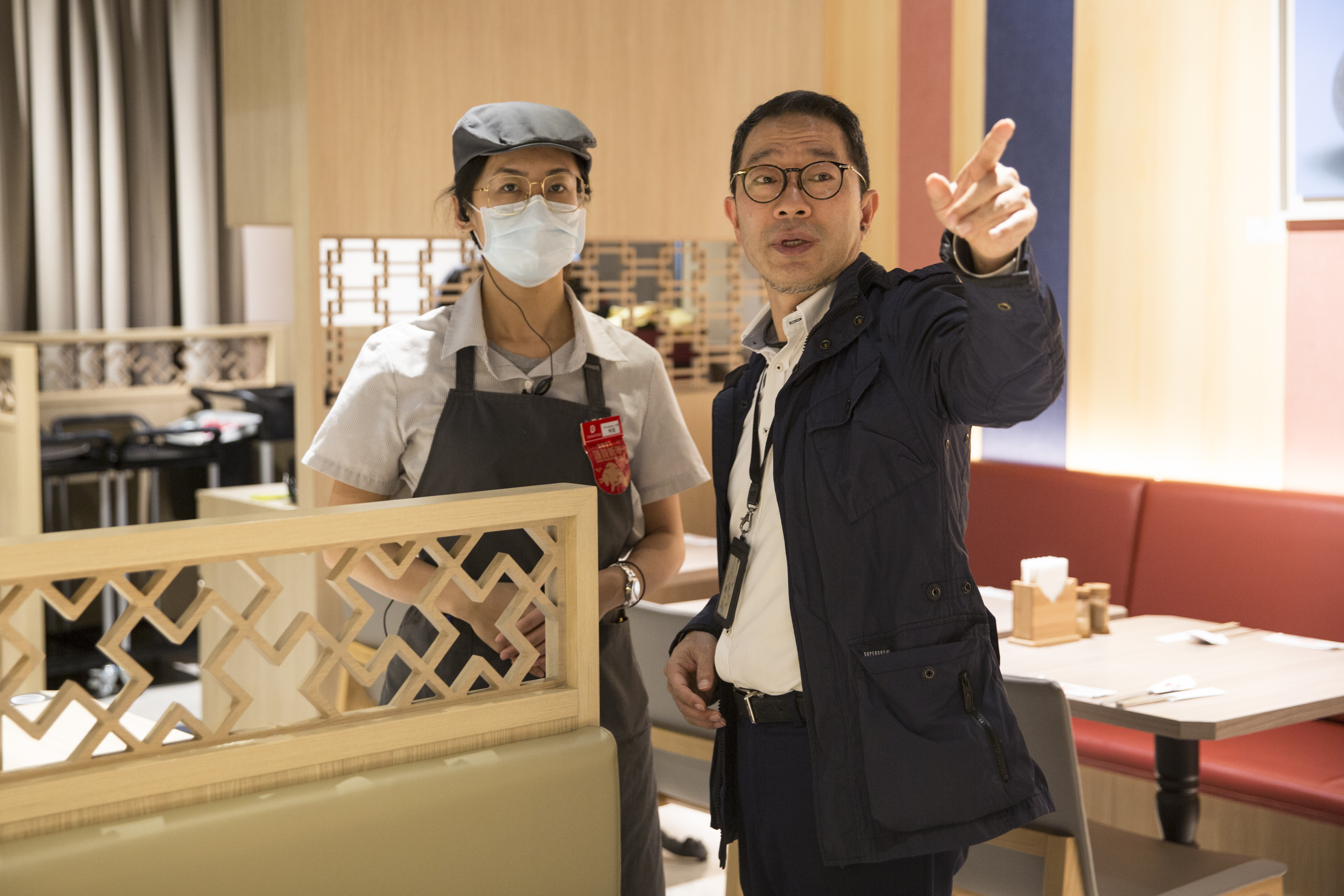 拋下專業經理人身分，56歲才真正創業的周繼正，顯得戰戰兢兢。