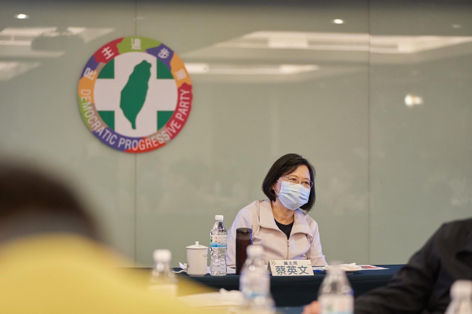 民進黨主席蔡英文昨出席台北市黨務座談會。（民進黨台北市黨部提供）