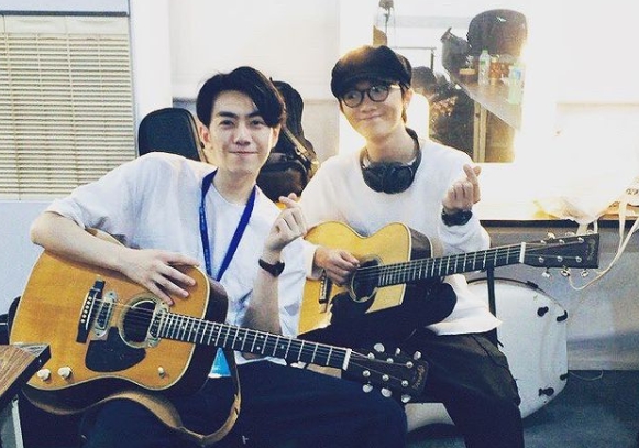 日前謝震廷才爆料「某聲林之王冠軍」黑歷史、種種線索直指李友廷，謝震廷突然曬出合照打上疑似和好的文字，讓粉絲看傻眼。（翻攝自謝震廷IG）