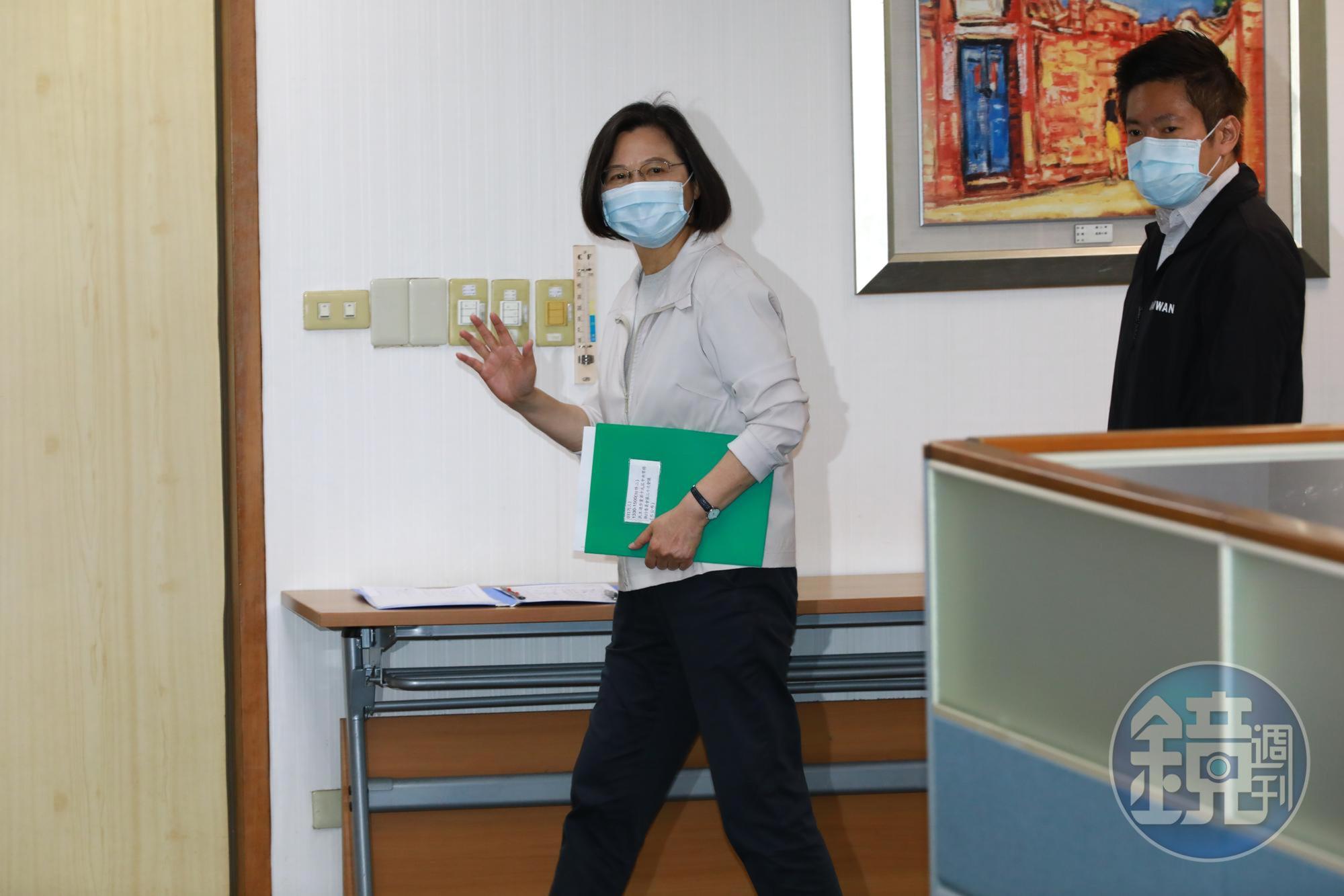 總統兼民進黨主席蔡英文今出席民進黨中常會。