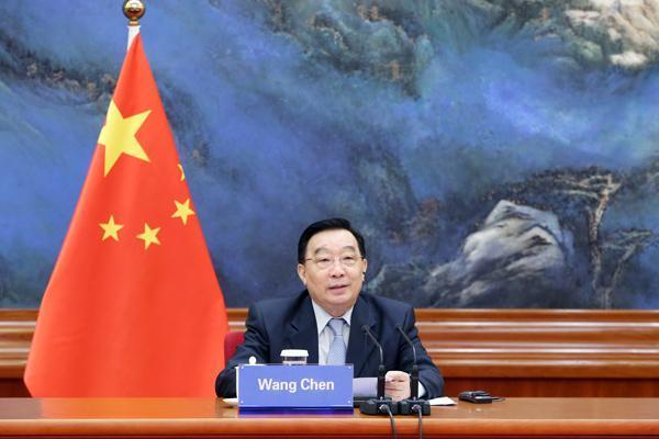 中國人大副主席王晨大力倡導修改香港選制,因此也在本次遭美國制裁的名單當中。(翻攝自中國人大網站)