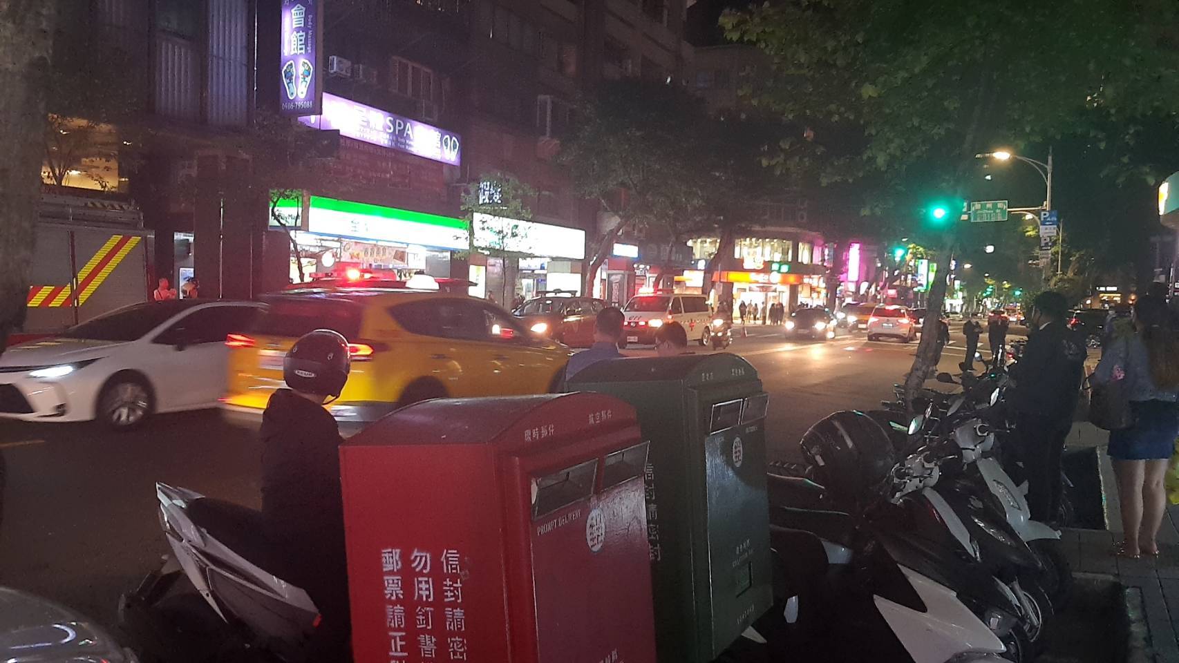北市街頭晚間傳槍響。（民眾提供）