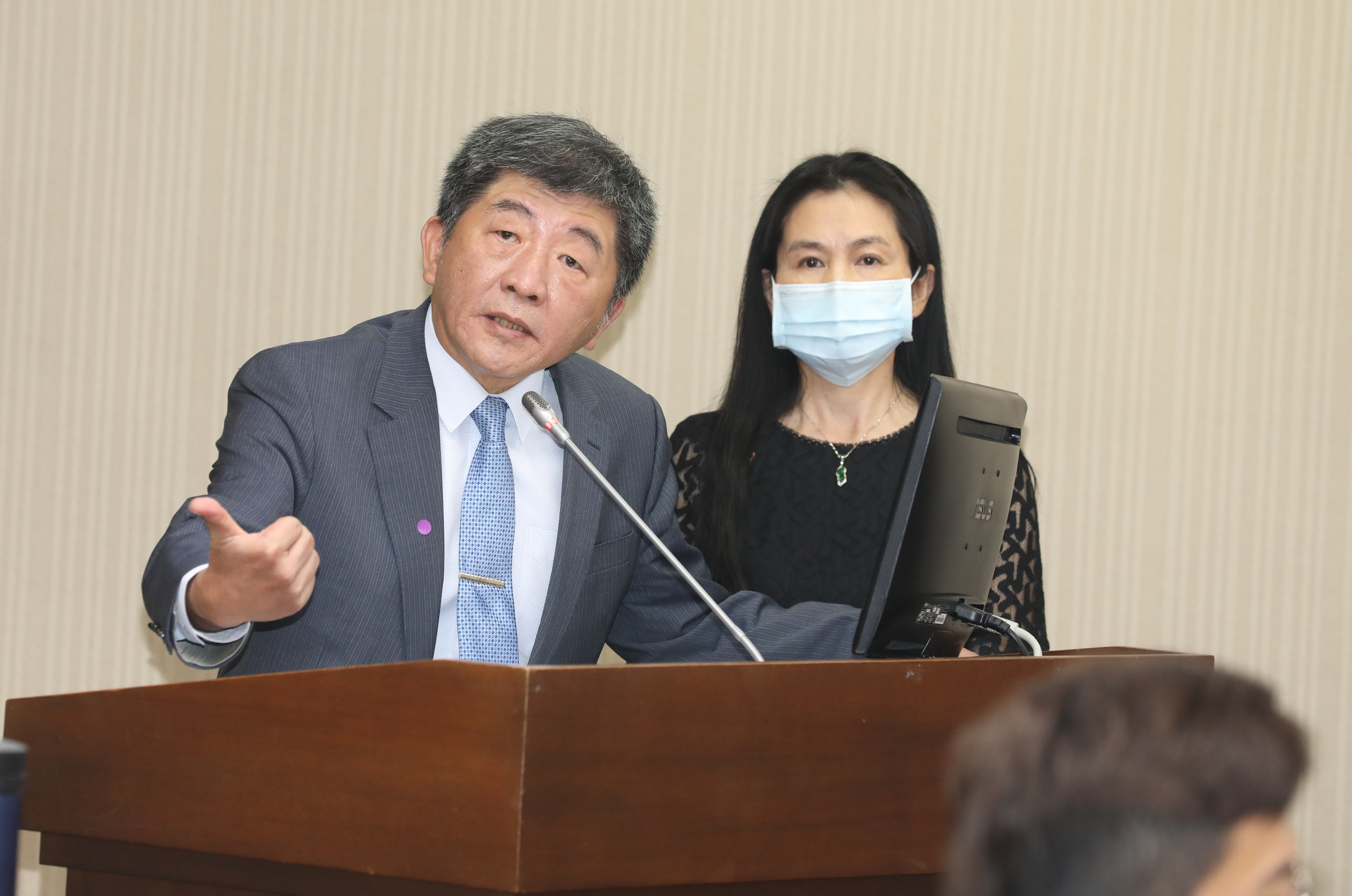 衛福部長陳時中今（18日）表示，陸續有各國提出希望，尤其新加坡去年12月就單方面開放台灣，希望有相對等的情況。（本刊資料照）