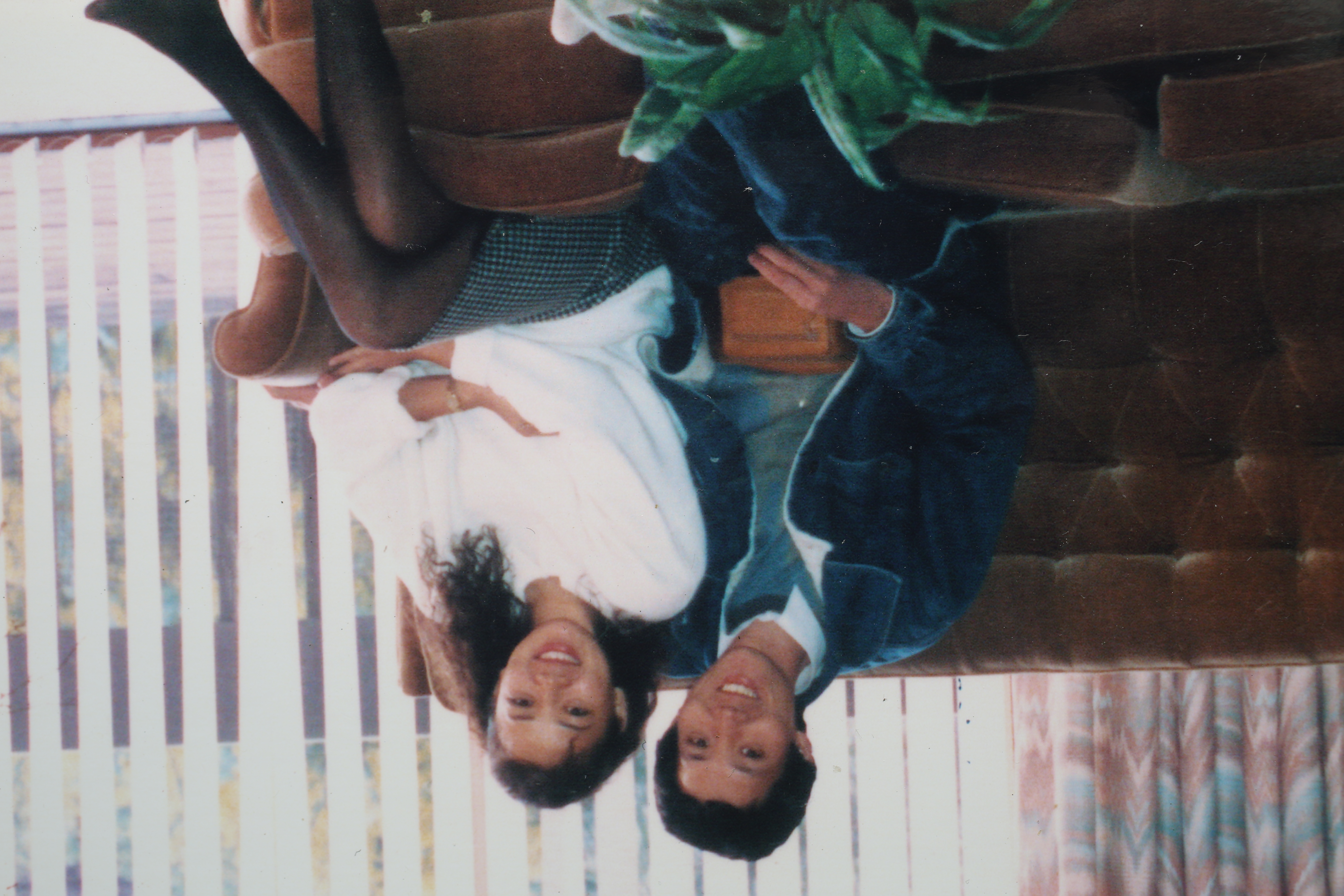 王懷寧（左）與李小文（右）婚前從未有過爭執，婚後卻因金錢觀落差險磨耗感情。（銀箭提供）