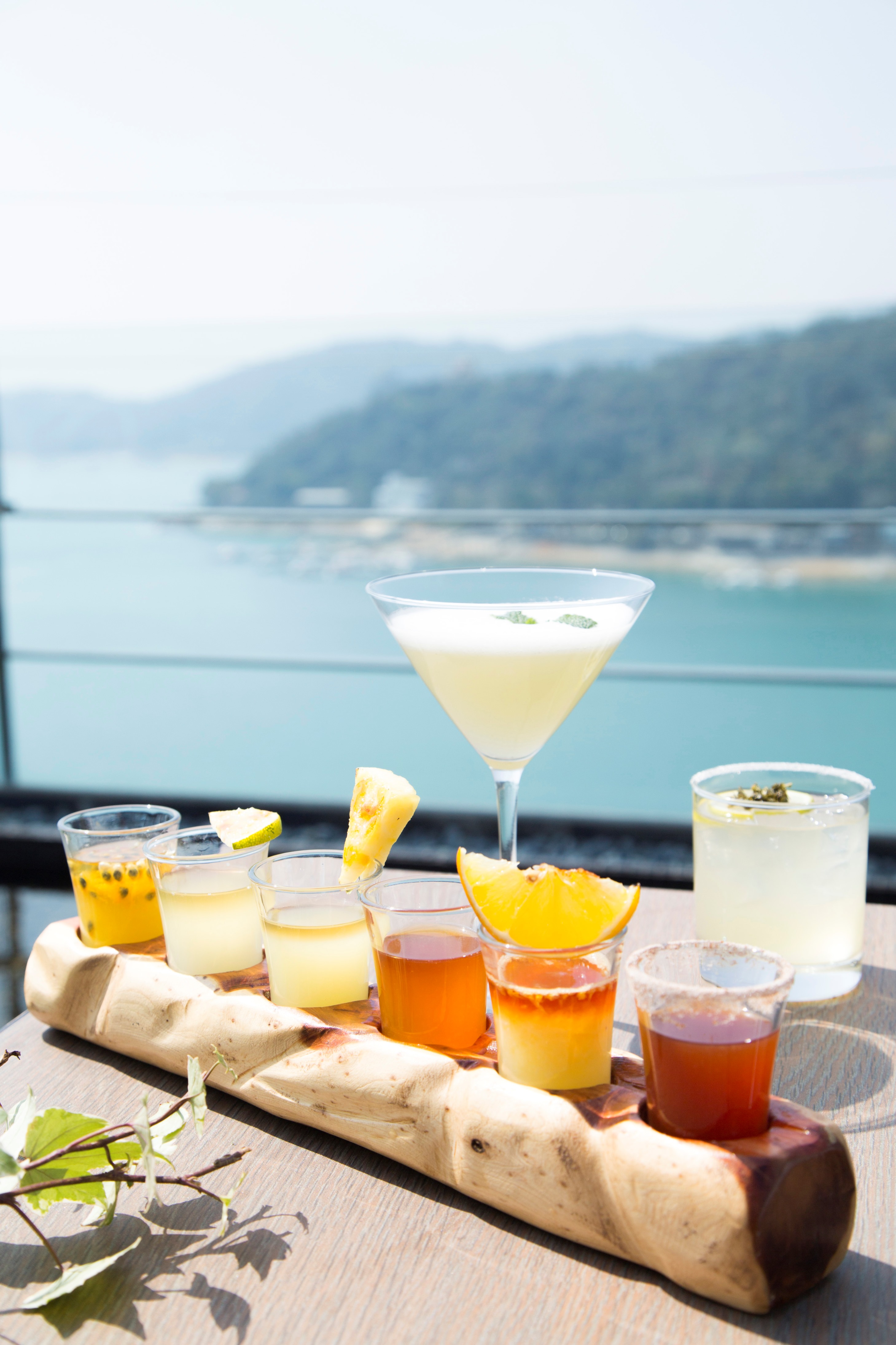 雲月舫推出以茶入酒的期間限定特調。（雲品溫泉酒店提供）