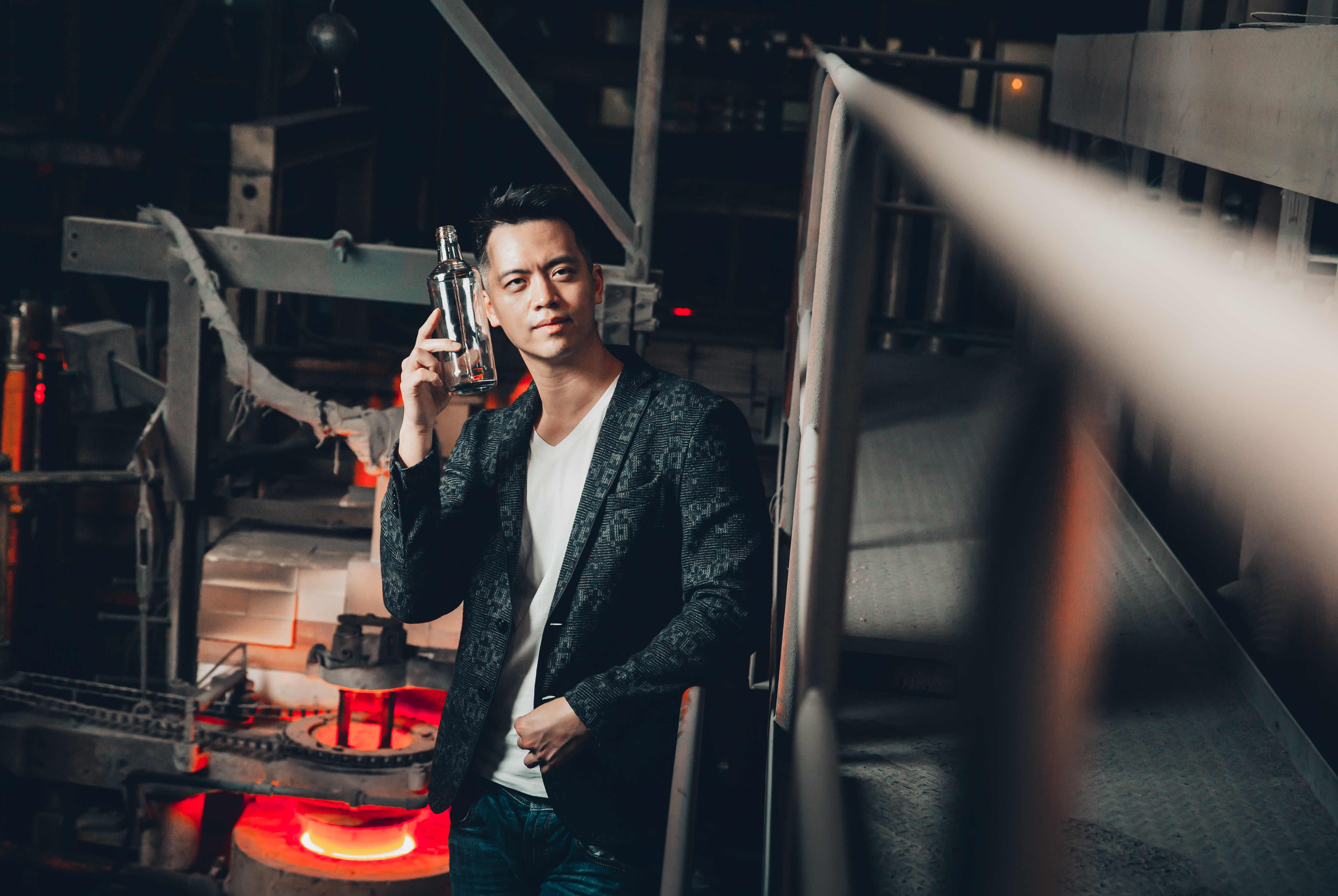 廖冠傑，帥氣有型的外表，一改外界對傳產黑手工廠老闆的印象。