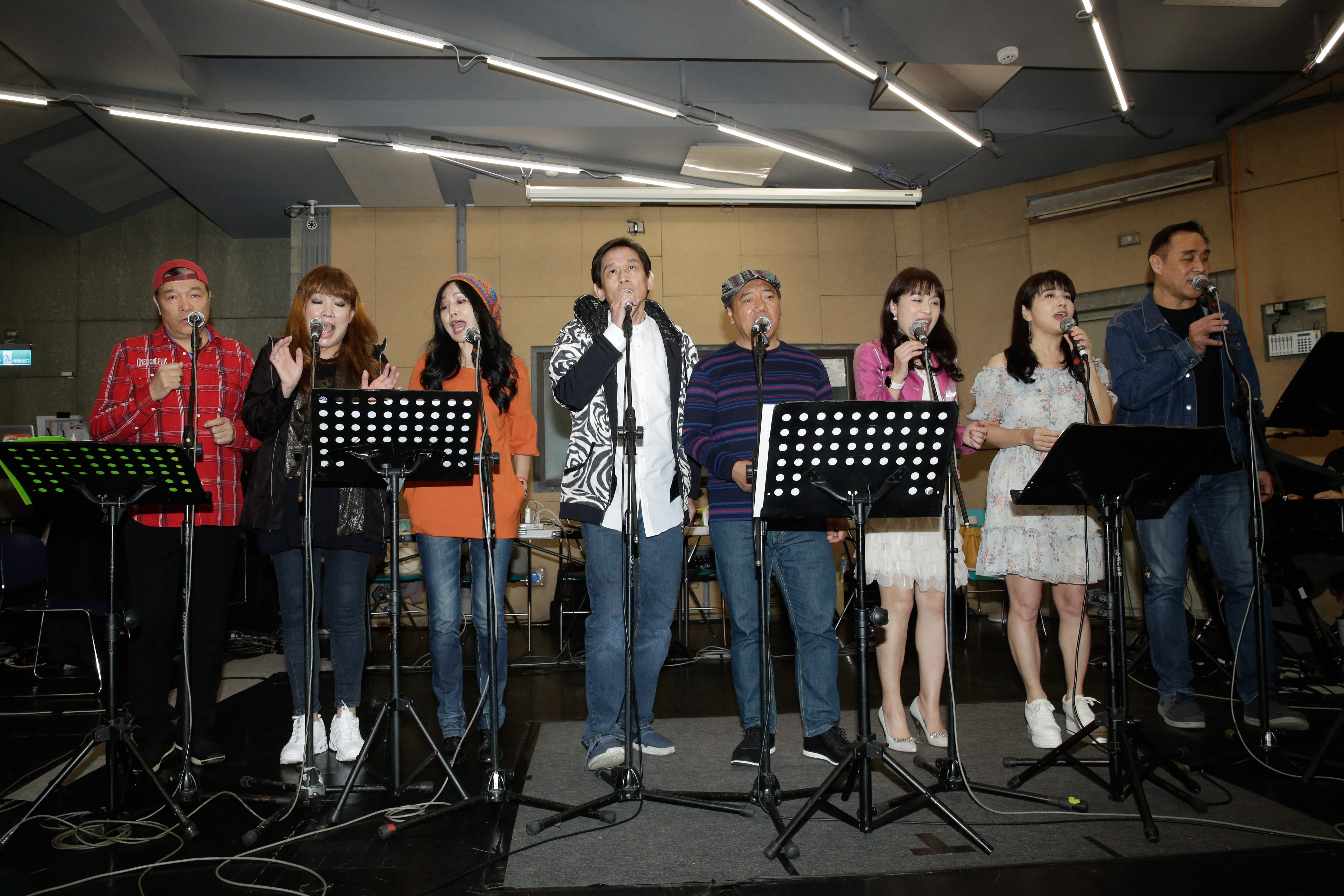 「民歌46高峰會」即將開唱，8位民歌手於今天齊練團彩排。