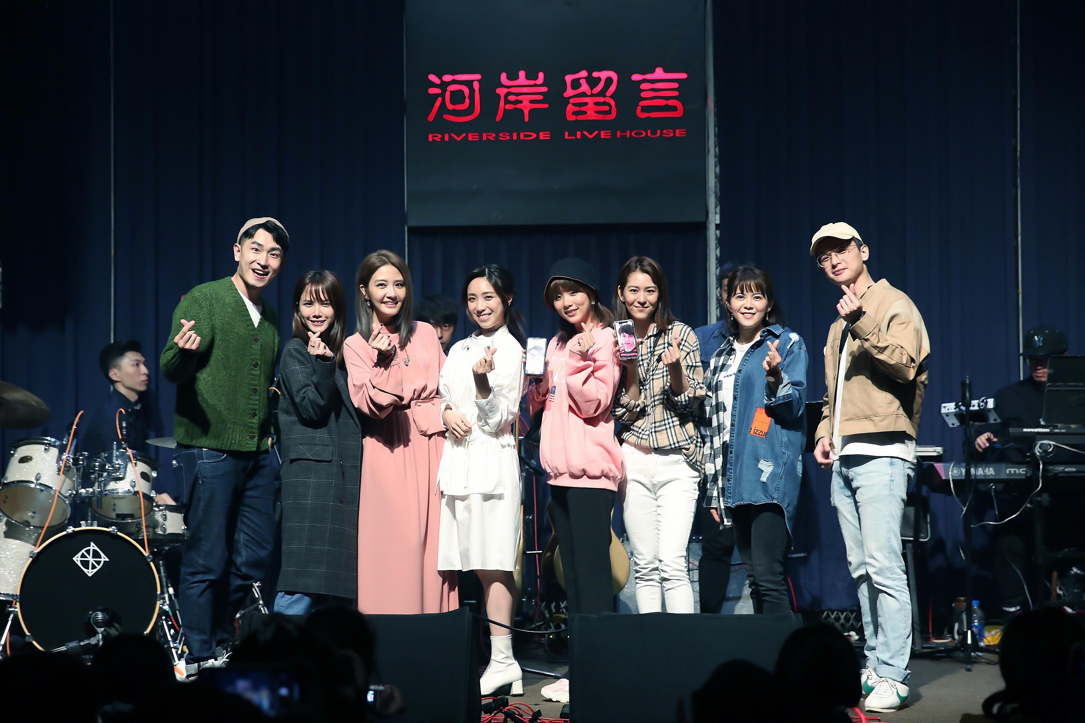 合演《女兵日記女力報到》的藝人以及星友閻亦格、林凡、朱俐靜、傅薇、呂薔、安伯政都現身力挺李宣榕（左3）。（福茂提供）