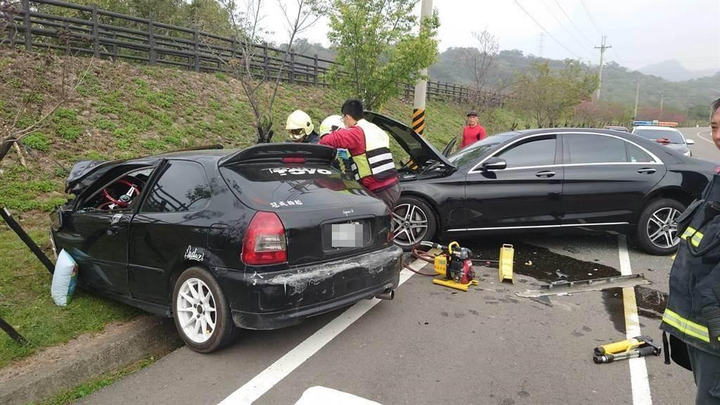 上月(24)日苗栗三灣發生死亡車禍,造成當時車主及兒子喪命,僅有根女的姊姊存活下來。(翻攝畫面)