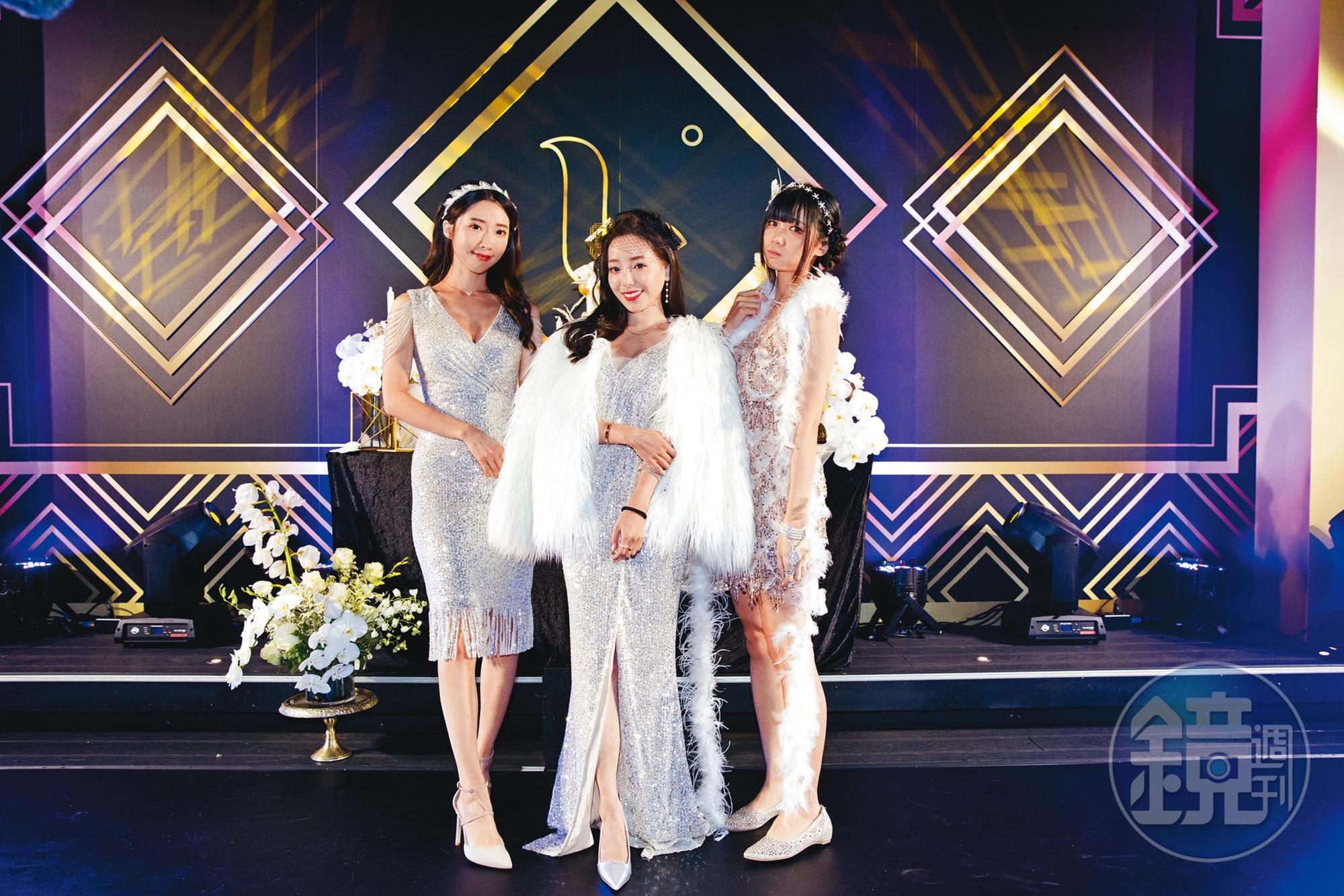 小辣椒（中）、恩恩（左）和雪球菱兒（右）皆是人氣直播主，曾一起出席浪LIVE的4週年派對。