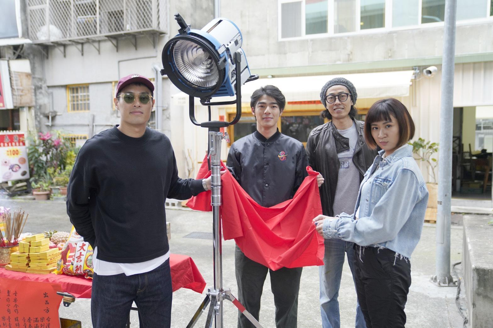 音樂職人影集《接招吧！製作人》由楊祐寧（左起）、陳昊森、馬念先、9m88領銜主演。（牽猴子提供）