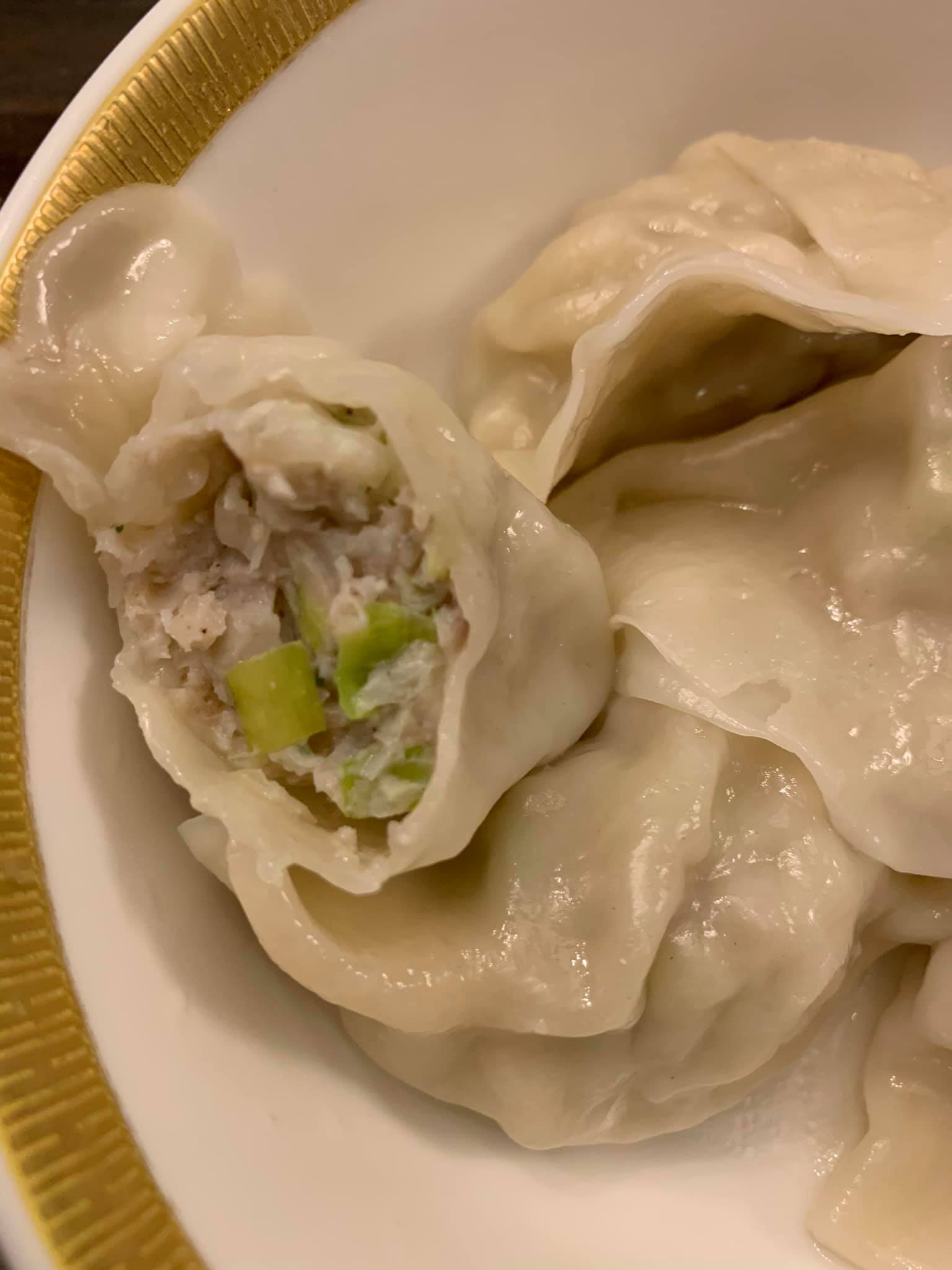 鮁魚餃子的餡料清甜鮮美。