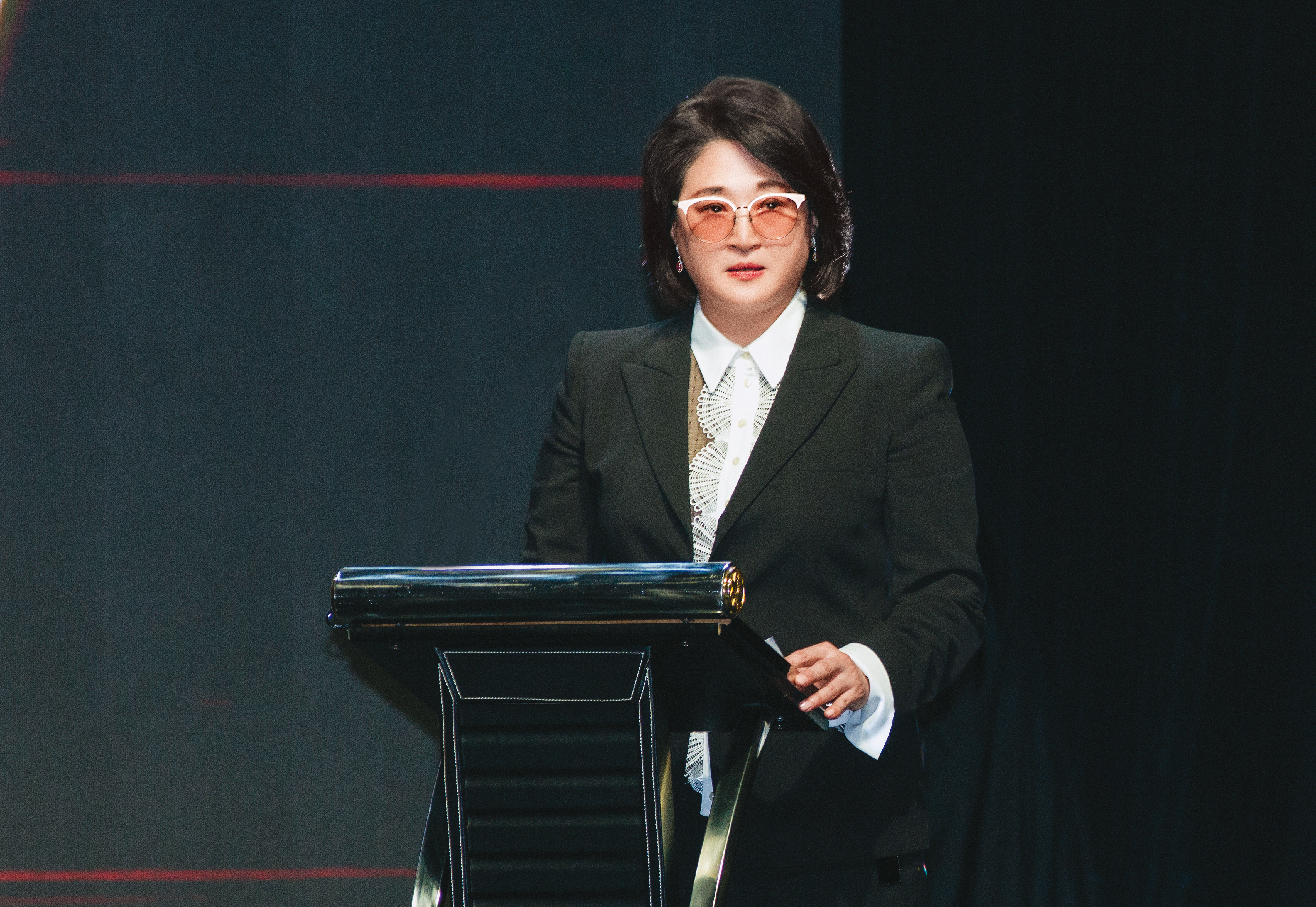 裕隆鐵娘子嚴陳莉蓮接任執行長2年多，帶領集團走過財務危機、站穩腳步。