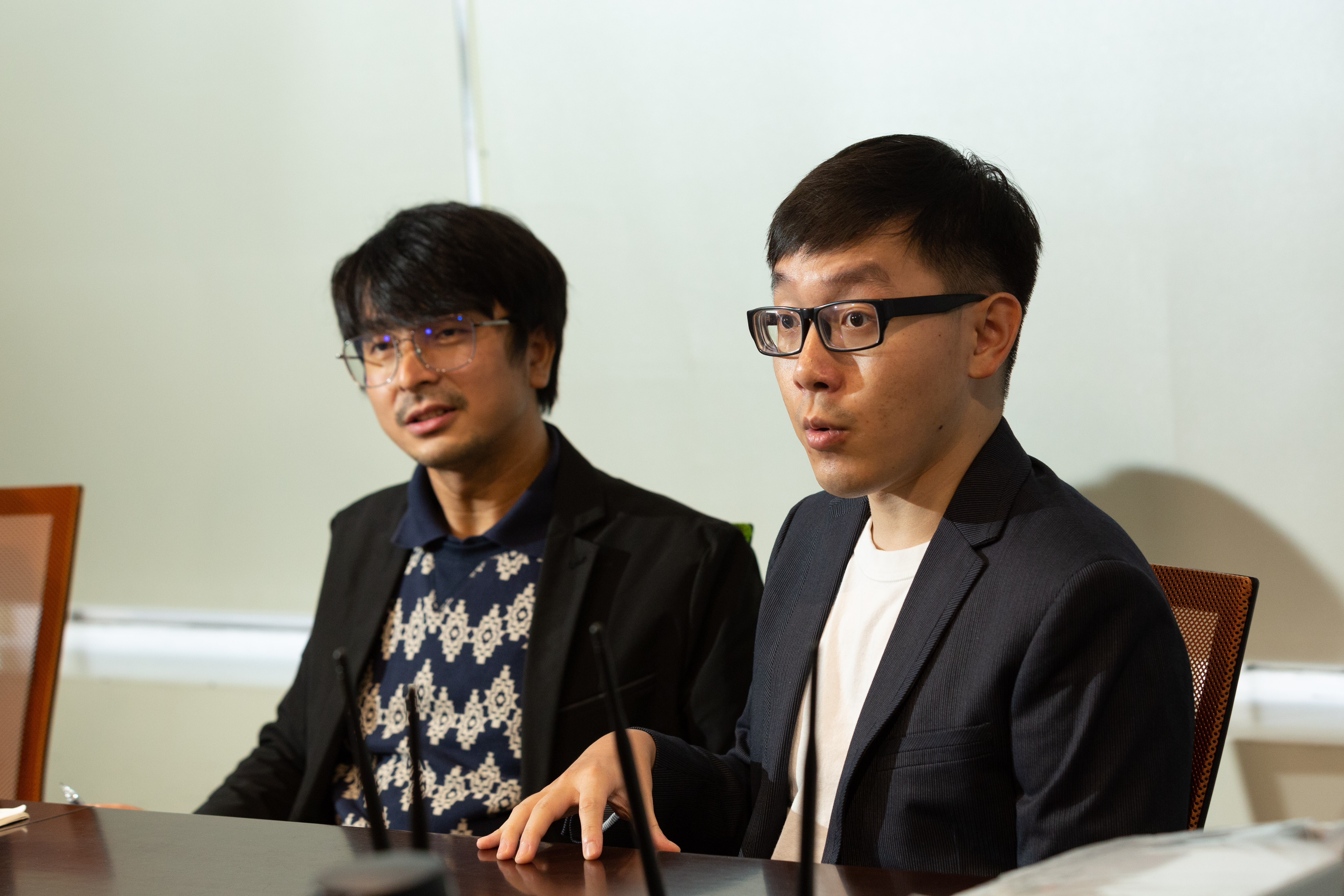Toii以AR技術在手遊市場走出自我特色，圖為Toii共同創辦人余政彥（左）、Toii資深程式設計師洪國睿（右）。