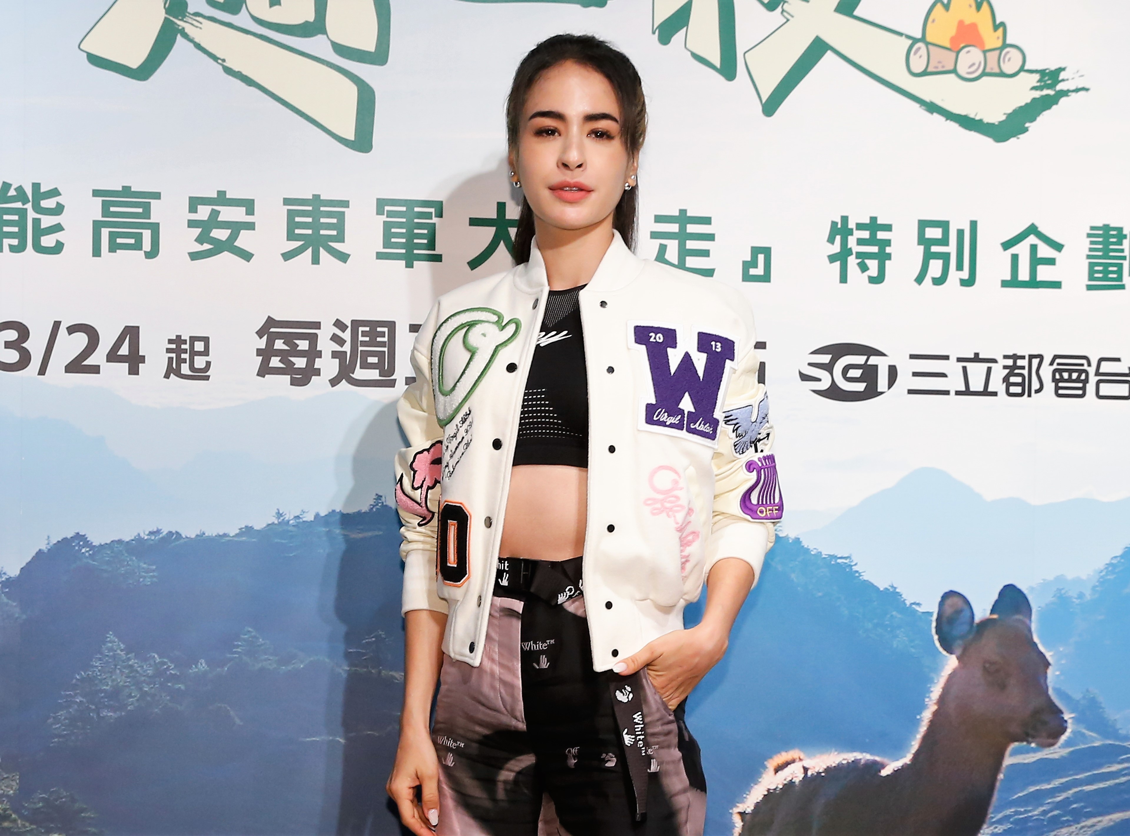 雷艾美錄製外景中途，一直心繫人在安寧病房的母親。