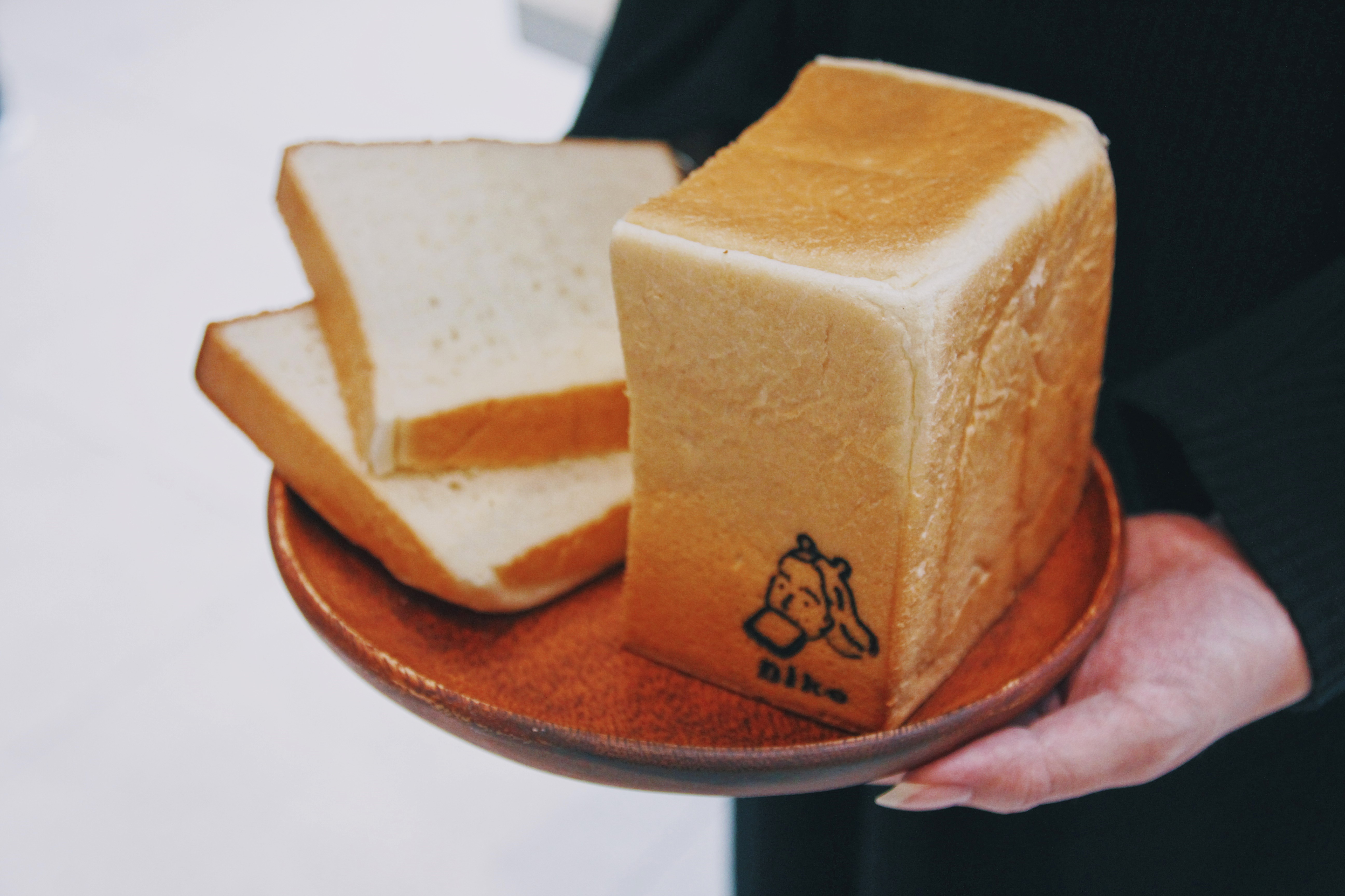 「Niko Bakery日香高級吐司」也來市集飄散麵包香。