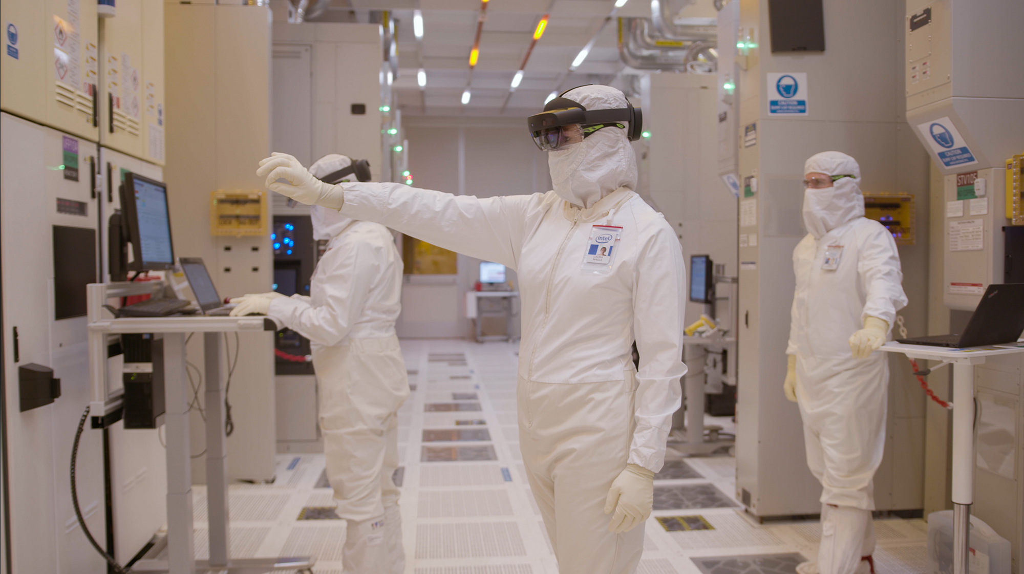 英特爾決定大舉投入晶圓代工業務，台積電股價今天因此大跌。（翻攝自intel官網）