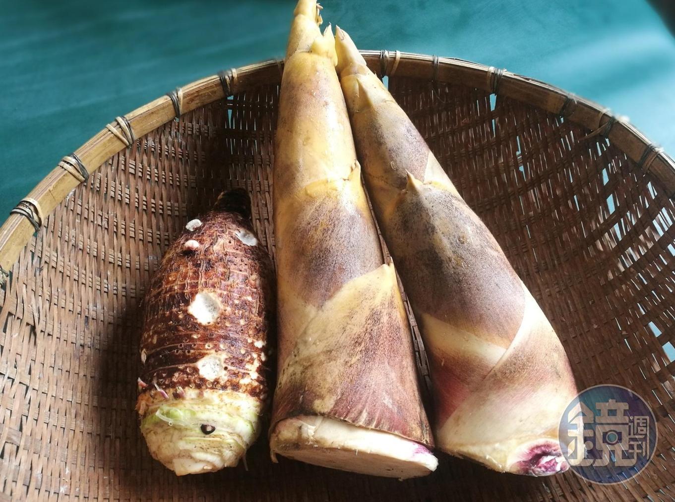 自家栽種的檳榔心芋頭與石龜特產烏殼綠竹筍。