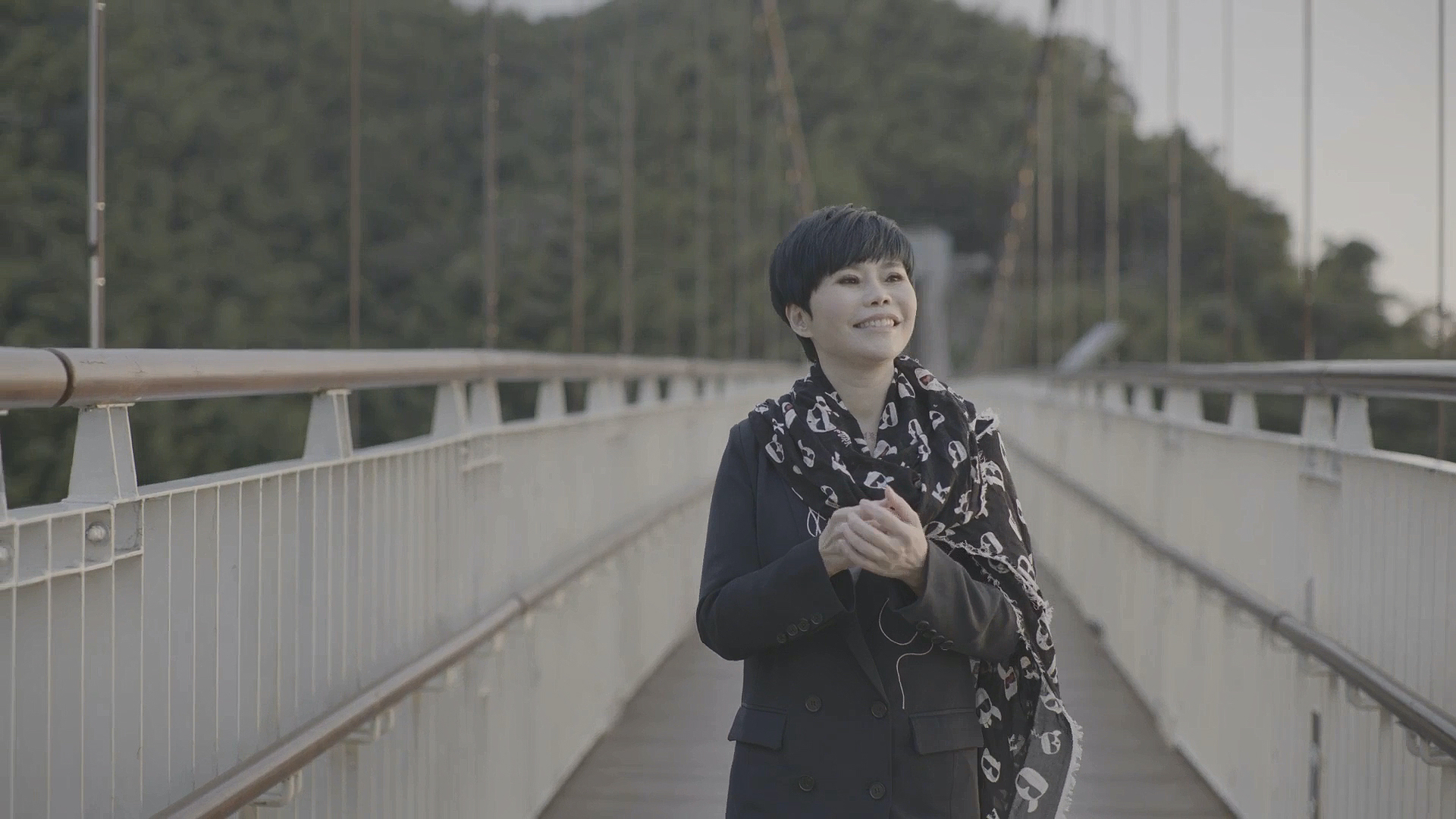 詹雅雯勇敢對抗病魔，不放棄唱歌的機會。（葛瑞特音樂提供）