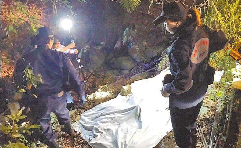 警方在桃園山區發現遭凌虐致死的吳男屍體。（翻攝畫面）