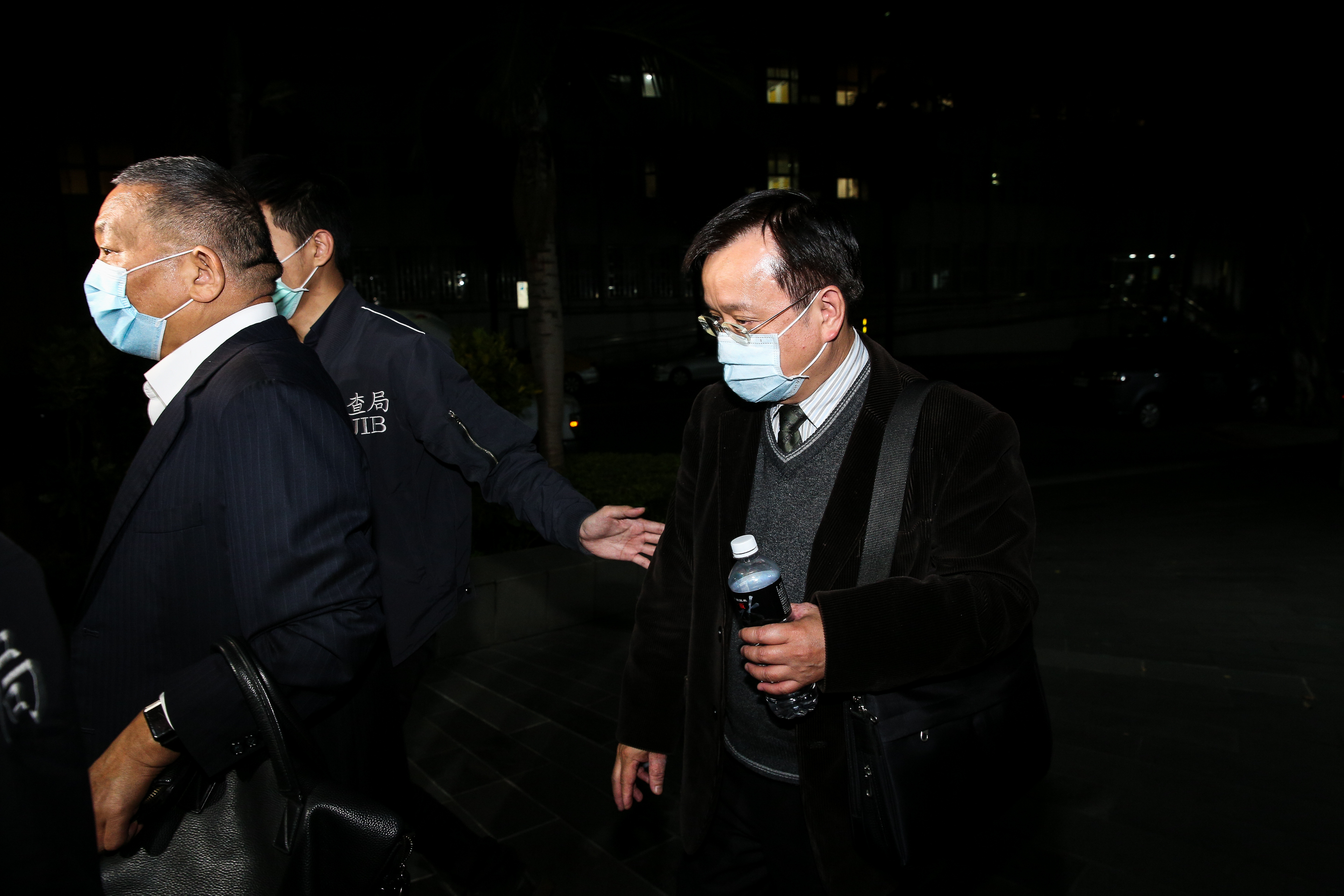檢方複訊後將大洋僑果財務主管林德盛以120萬元交保。