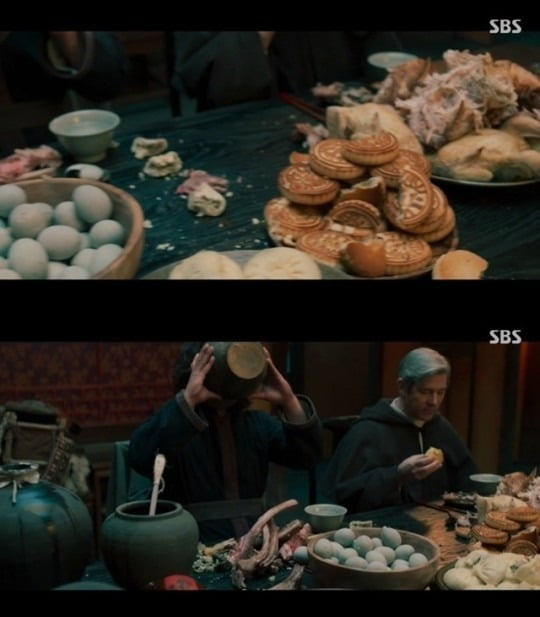 《朝鮮驅魔師》中出現許多中國的食物，引發韓國觀眾不滿。（翻攝自SBS畫面）