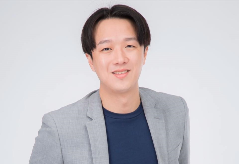 新疆「血汗棉花」事件延燒，李正皓反問切割品牌的藝人們，「怎麼不放棄自己的國籍，申請入籍中華人民共和國？」（翻攝自李正皓臉書）