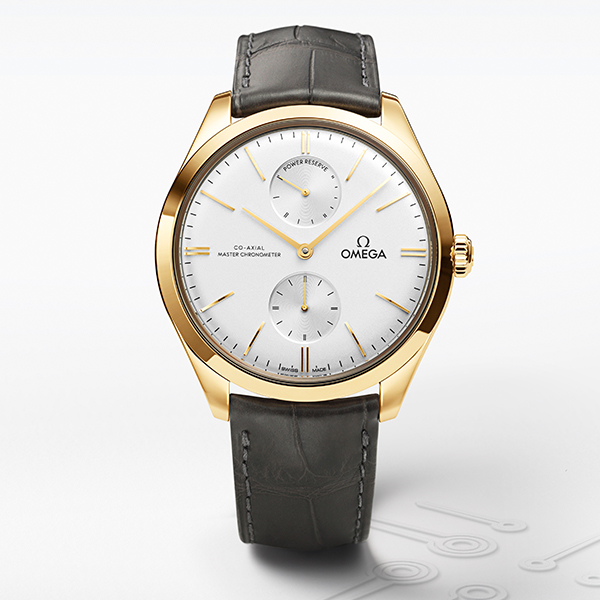 De Ville Trésor Power Reserve｜錶徑44mm／黃金材質／時間及動力儲存指示／8935手上鏈機芯／防水30米／建議售價：NT$ 571,000