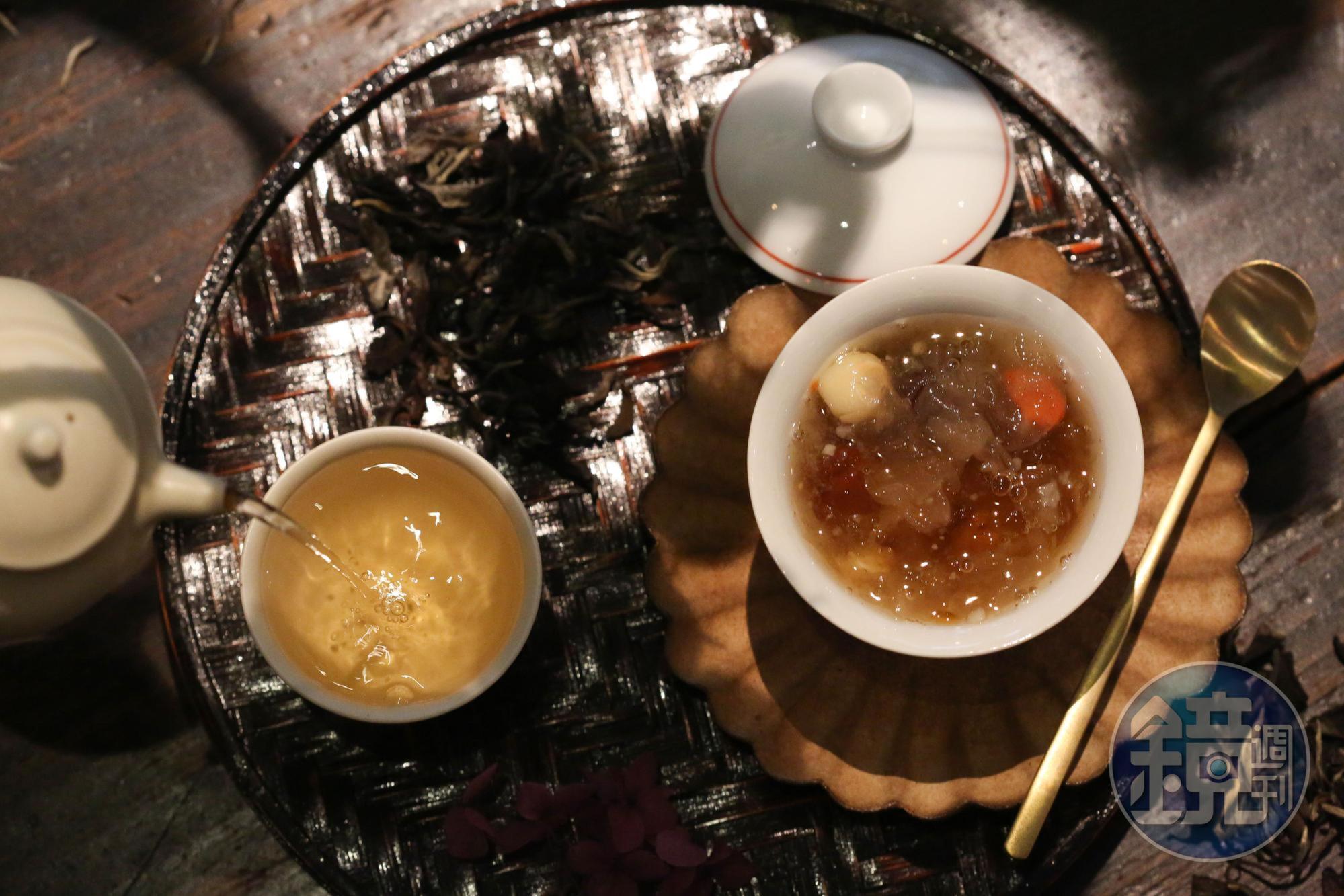 這碗「桃膠銀耳」富含滿滿膠質，口感滑溜清爽。（90元／碗）
