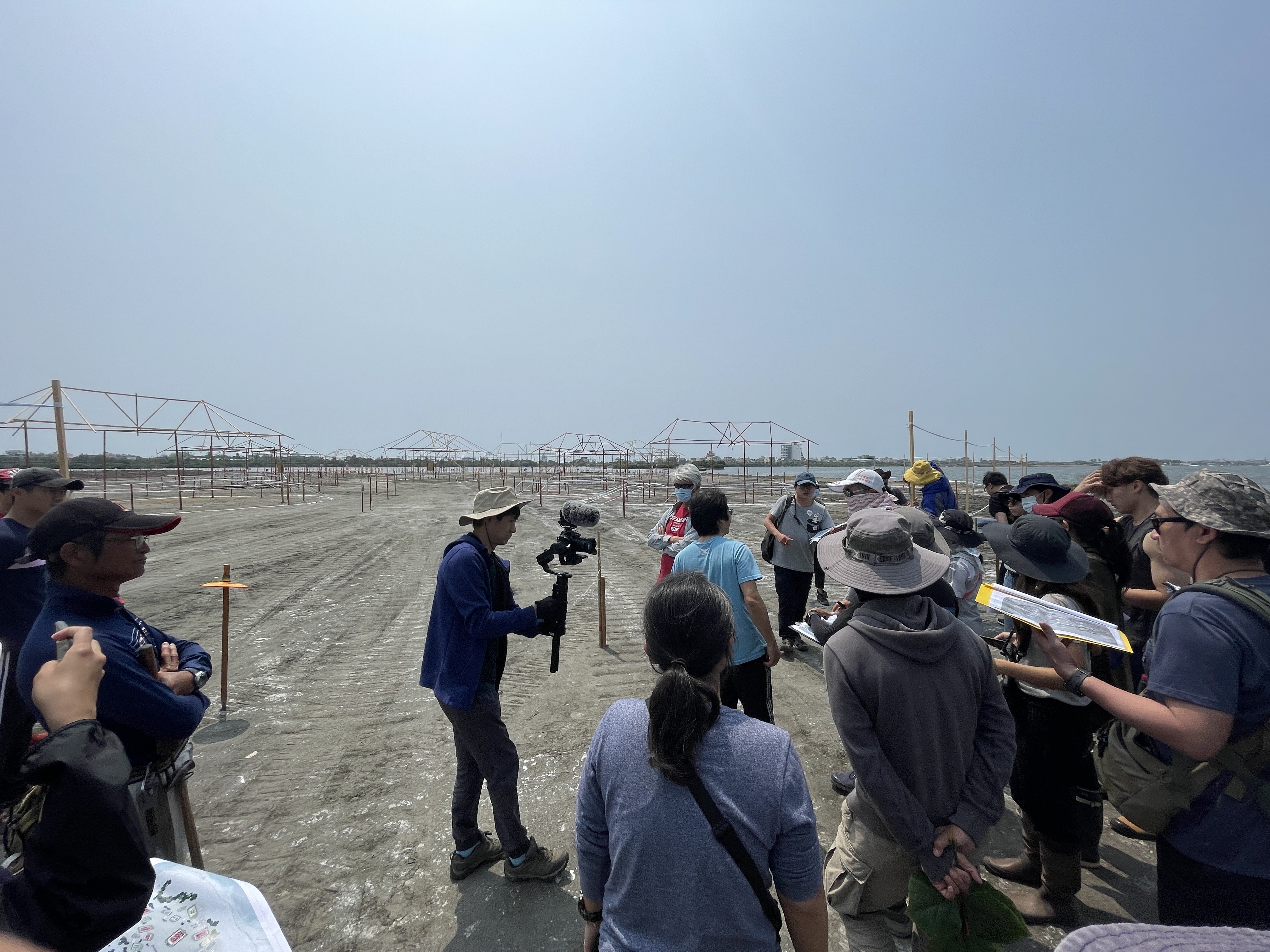 《臺灣三部曲》團隊將透過自製直播節目，與外界分享電影拍攝過程。（米倉影業提供）