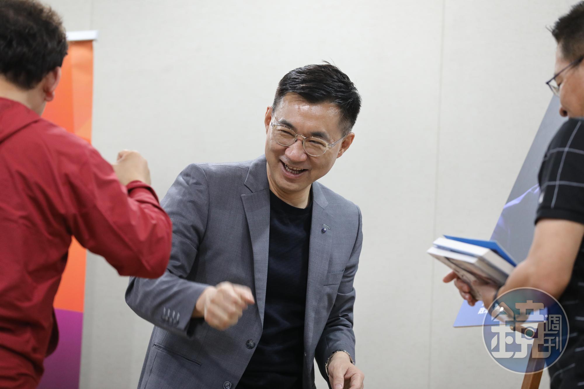 江啟臣在新書中自爆，韓國瑜曾在總統大選時找他當副手。