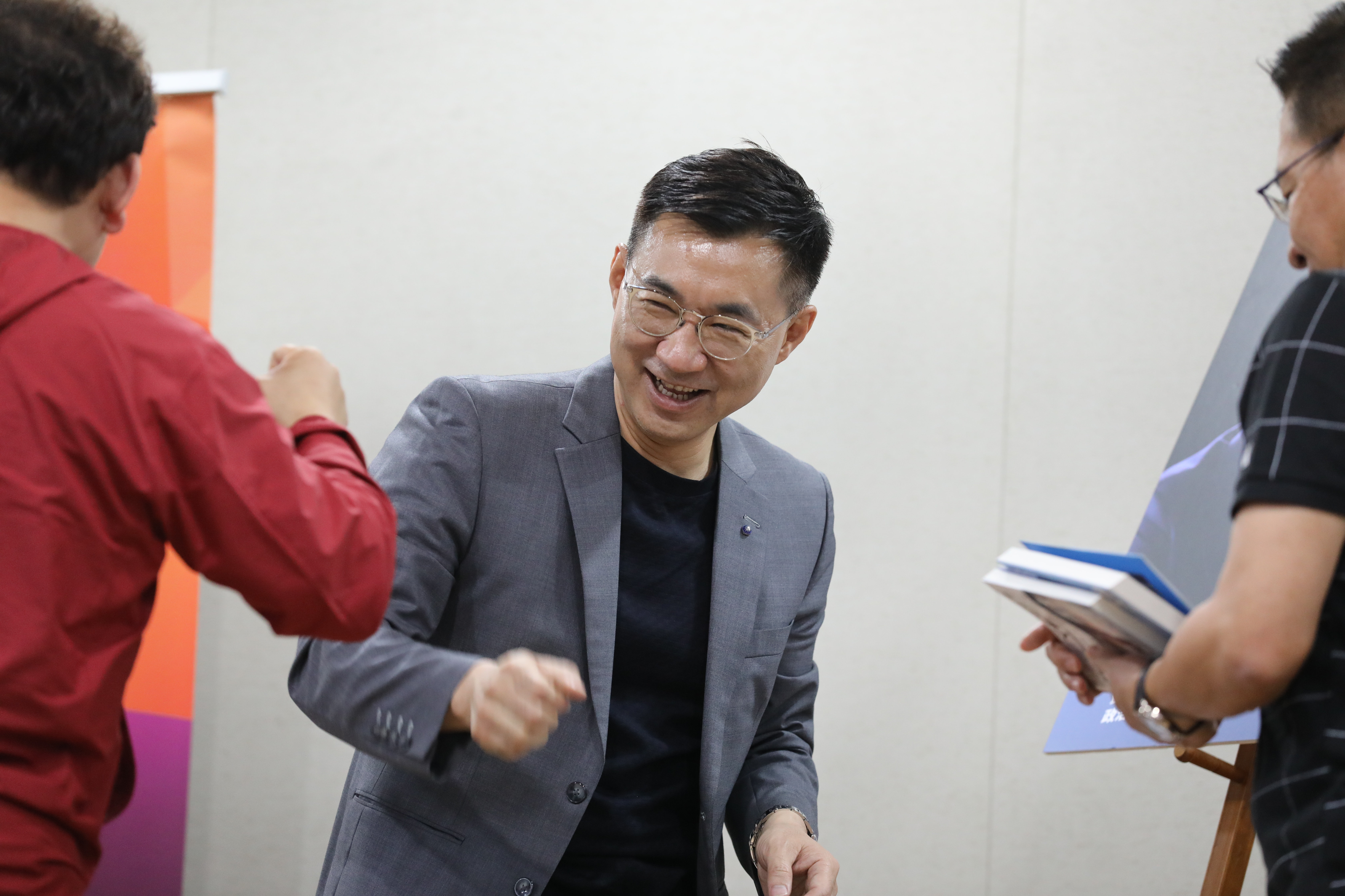 江啟臣在新書中自爆，韓國瑜曾在總統大選時找他當副手。