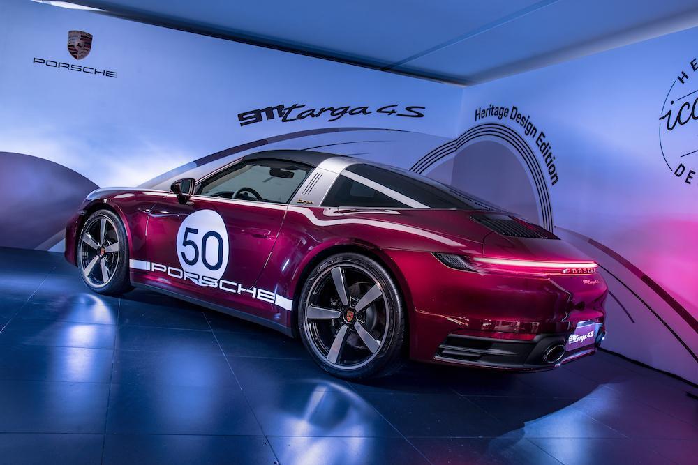 保時捷首款Heritage Design完美復刻 1950 至 1960 年代早期的 911 經典設計元素。