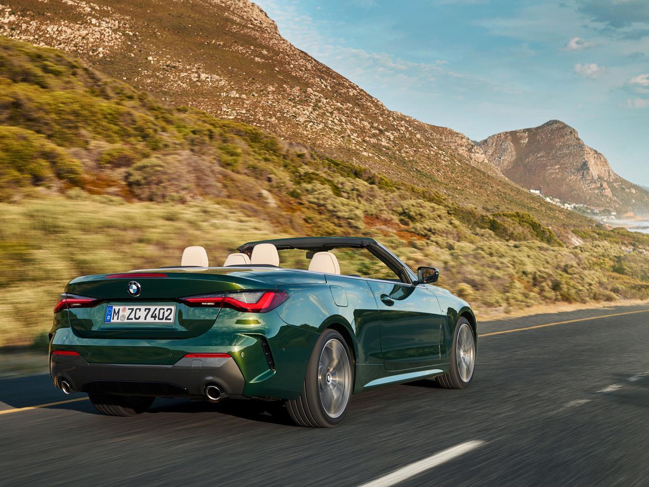全新BMW 430i M Sport Convertible可輸出258匹最大馬力及400牛頓米最大扭力,0-100 km/h加速僅需6.2秒。