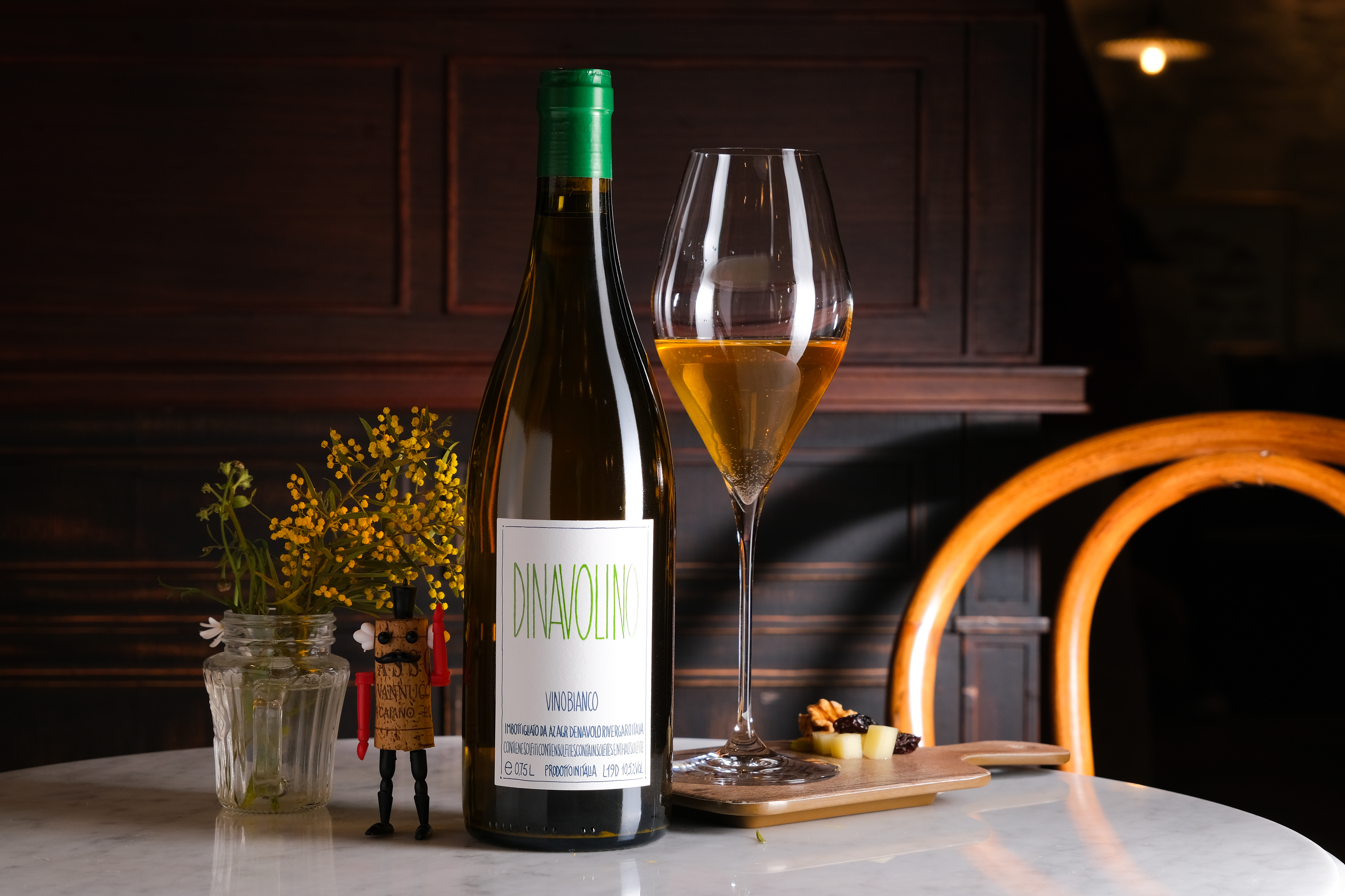 「狄娜沃羅酒莊狄娜沃利諾橘酒」風味特殊，酒液有厚度，非常有亮點。（1,050元／瓶）