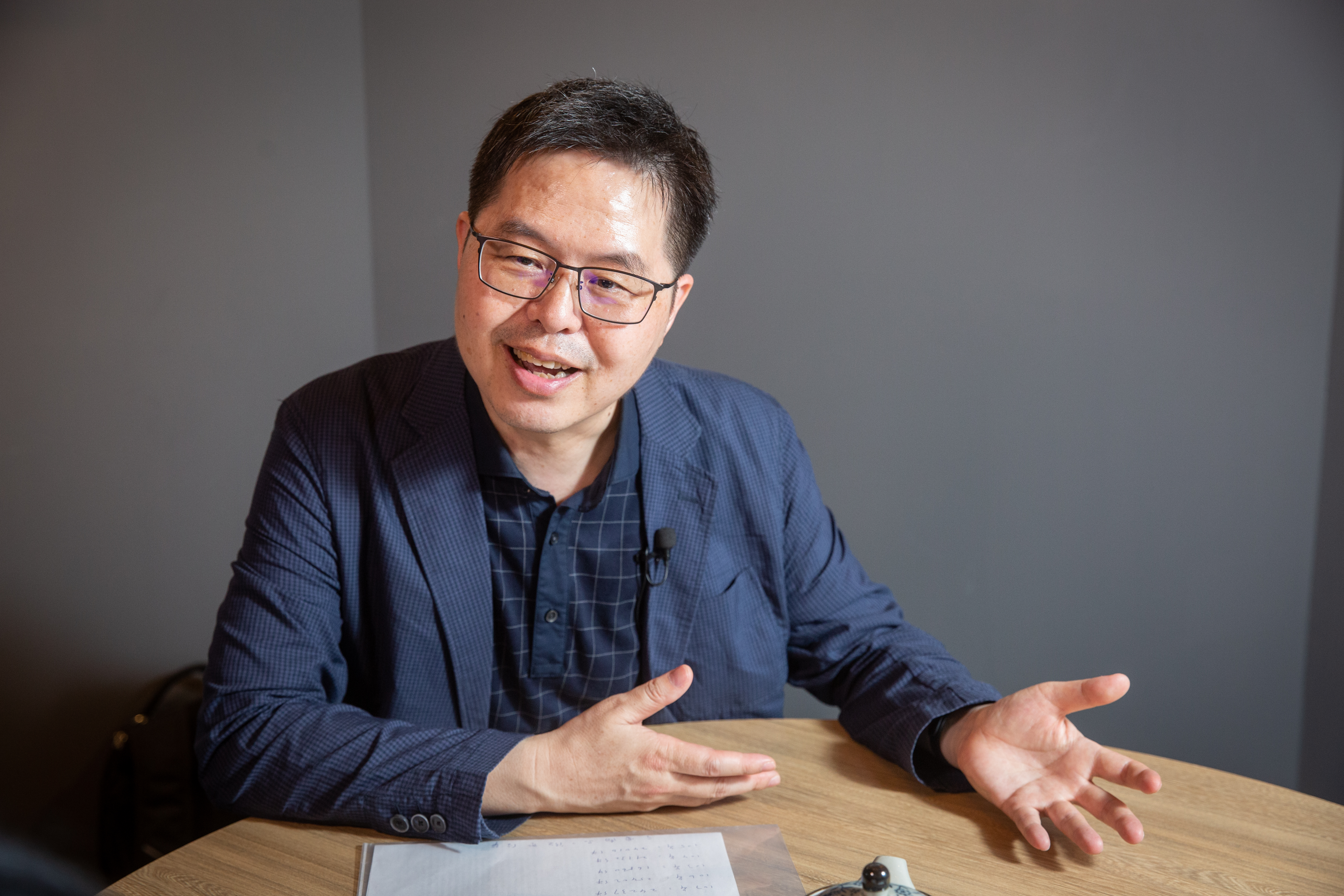 淡江大學風險管理與保險學系副教授郝充仁認為，兒童保障規劃以醫療為優先。