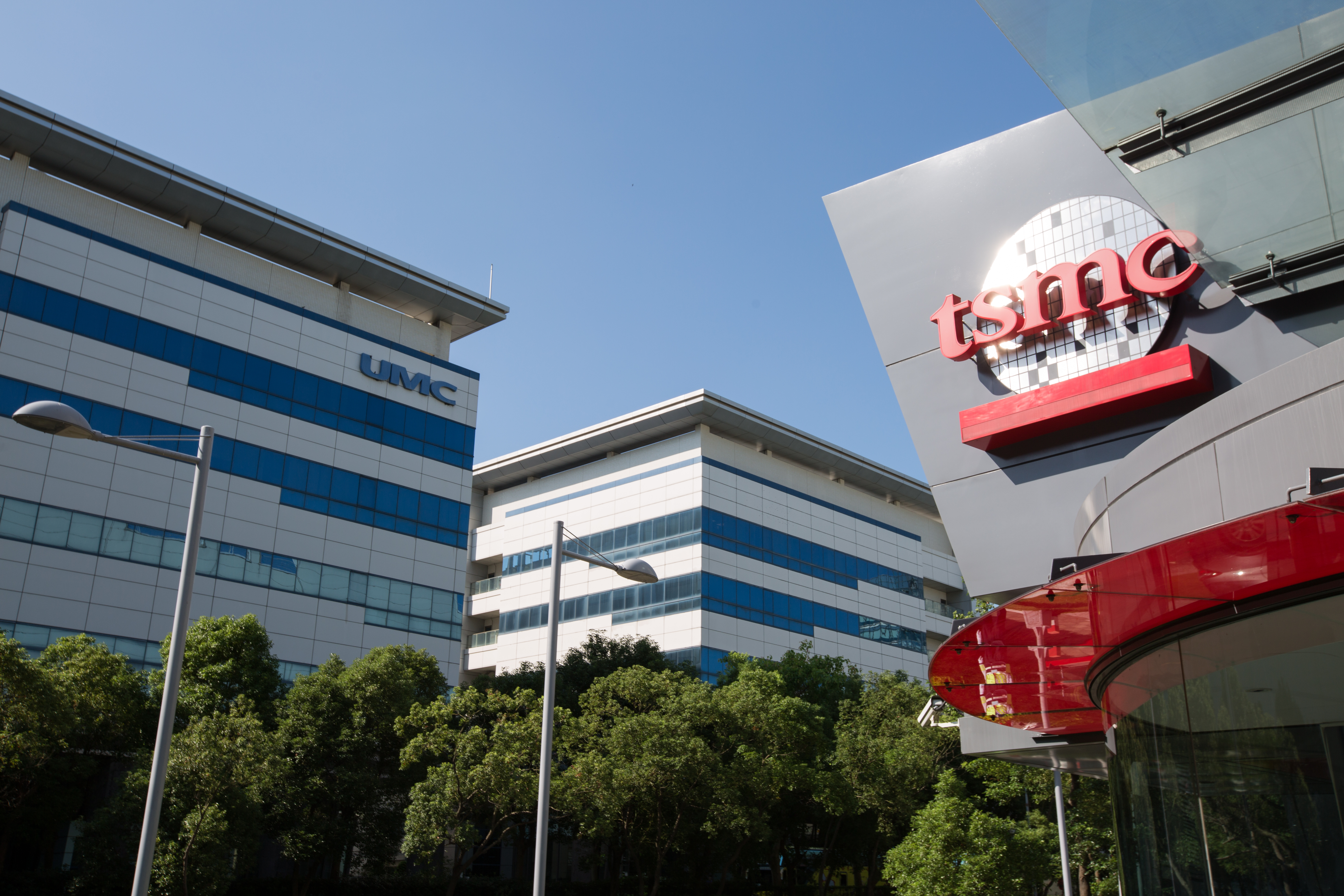 聯電、台積電3月來遭外資大幅度賣超。