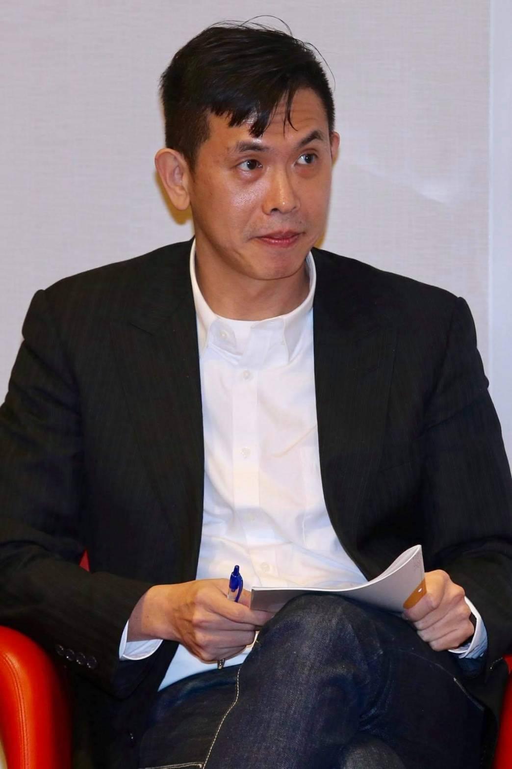 時報出版副總編輯嘉世強。（嘉世強提供）
