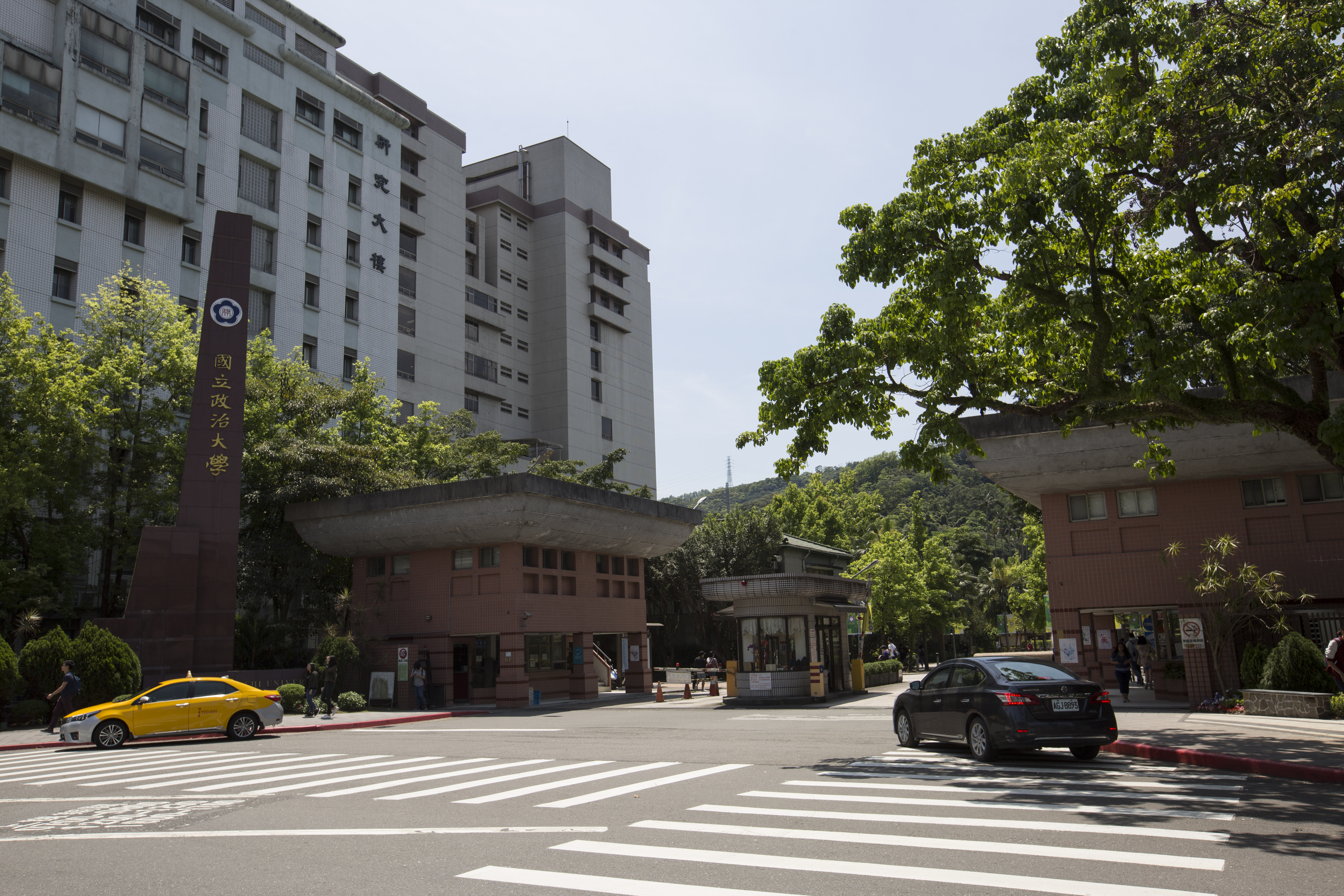 政大「偷拍烏龍」延燒，一名女大生創立「好好保護自己-政大噁男名單蒐集」保護自己，沒想到入社條件太荒唐，不到一天就刪除。（示意圖，本刊資料照）