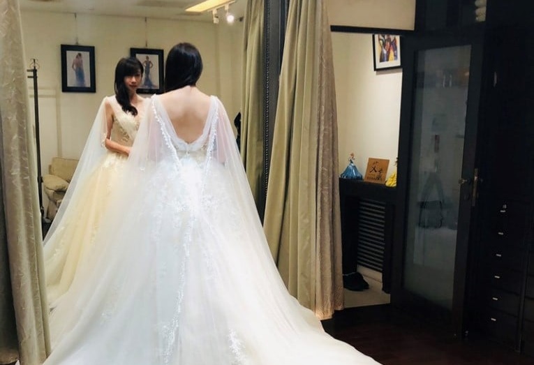 民進黨台北市議員許淑華突然在臉書曬出婚紗照。（翻攝自許淑華Hsu Shu-Hua臉書）